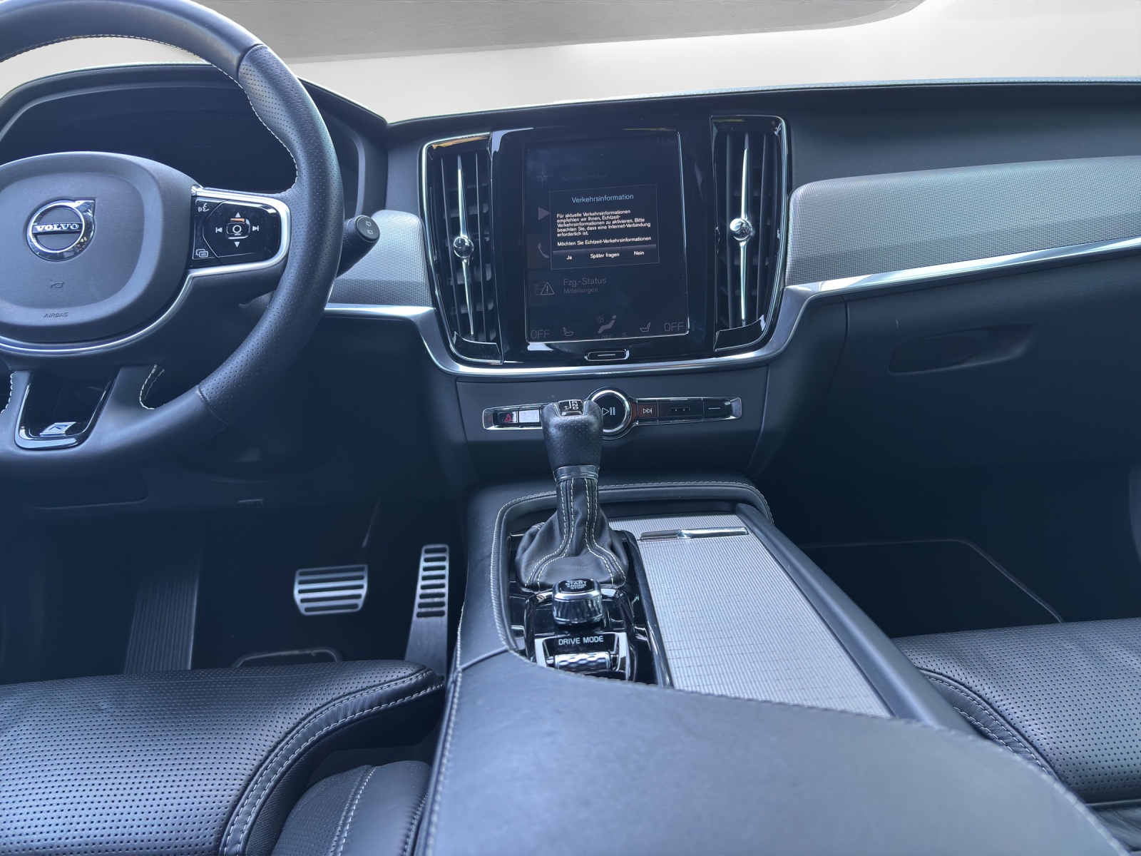 VOLVO V90 2.0 T6 R-Design AWD-image-7