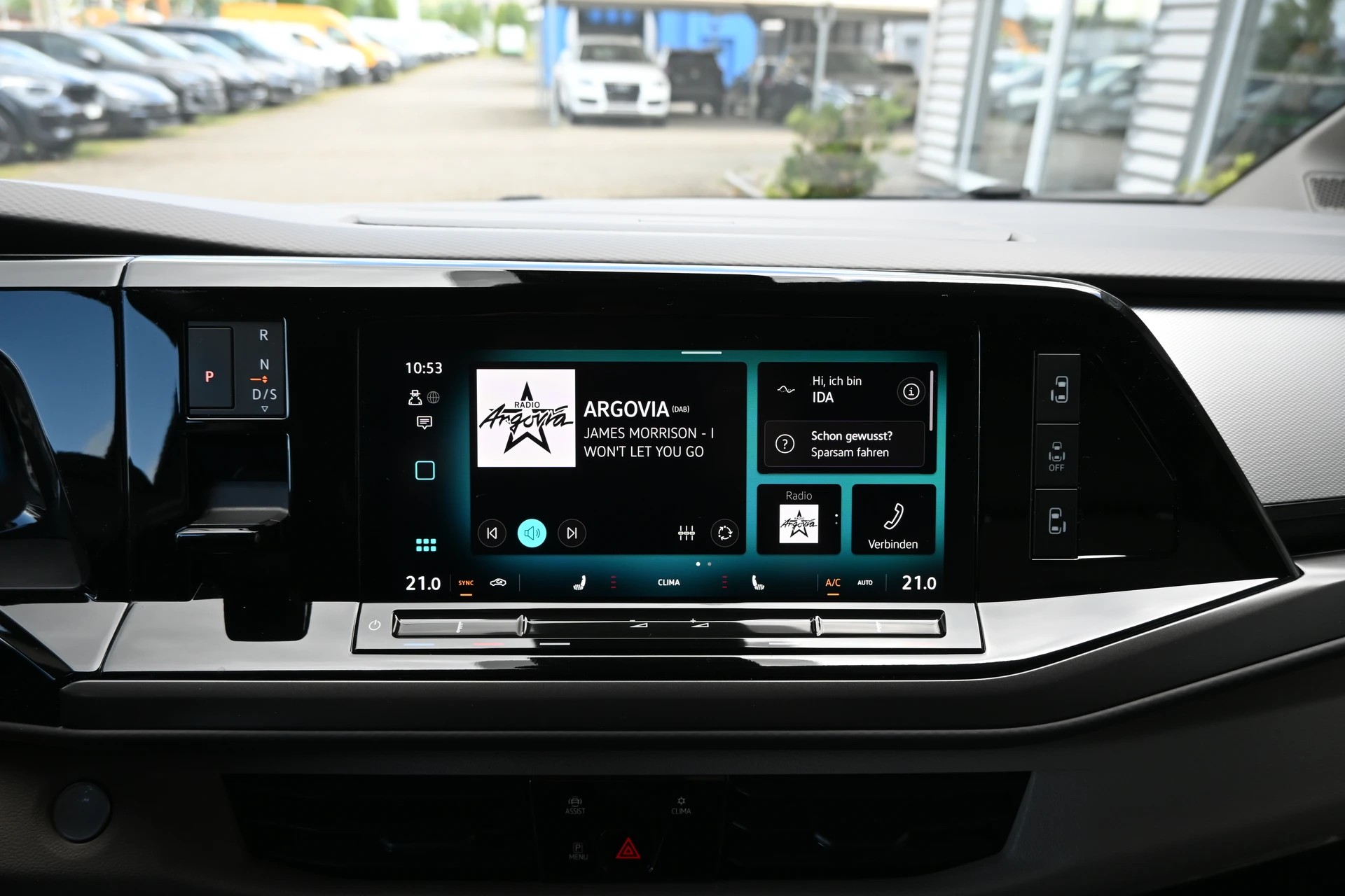 VW Multivan 2.0 TDI DSG Lang 7-Plätzer + AHK 2000kg + Standheizung-image-31