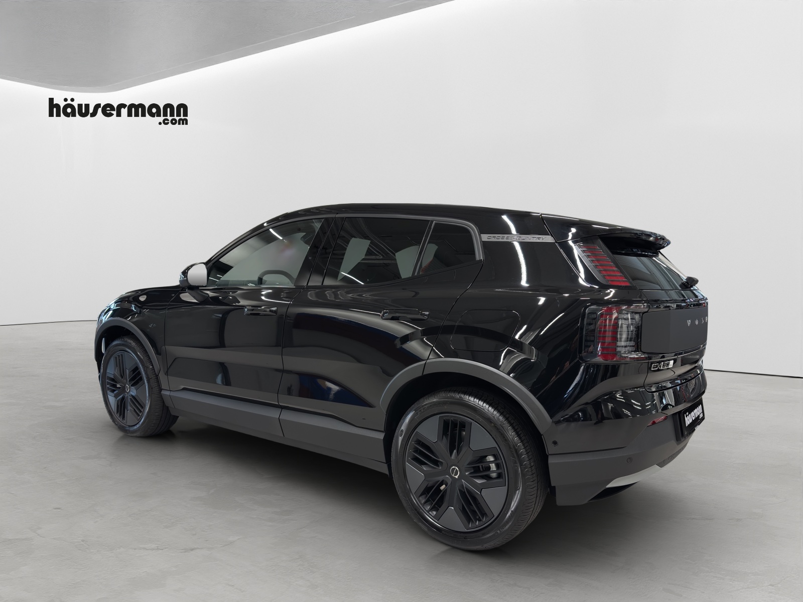VOLVO EX30 CC E60 Cross Country Twin Performance AWD-image-2