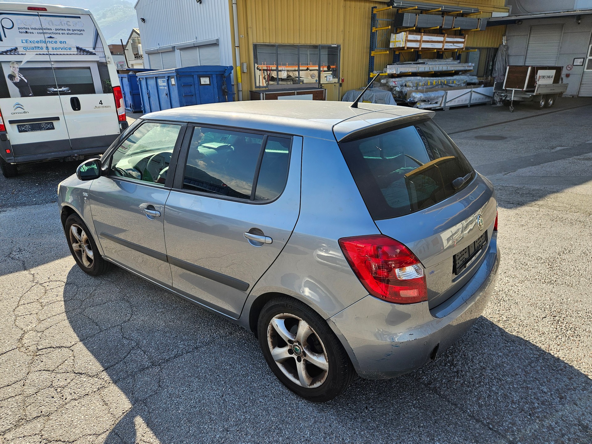 SKODA Fabia 1.2 TSI Ambiente-image-2