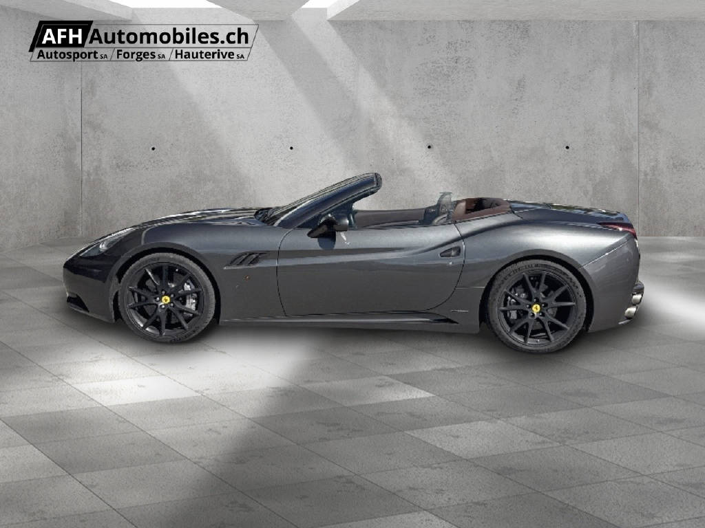 FERRARI California 4.3-image-1