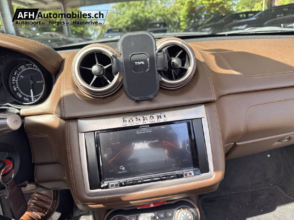 FERRARI California 4.3-image-12