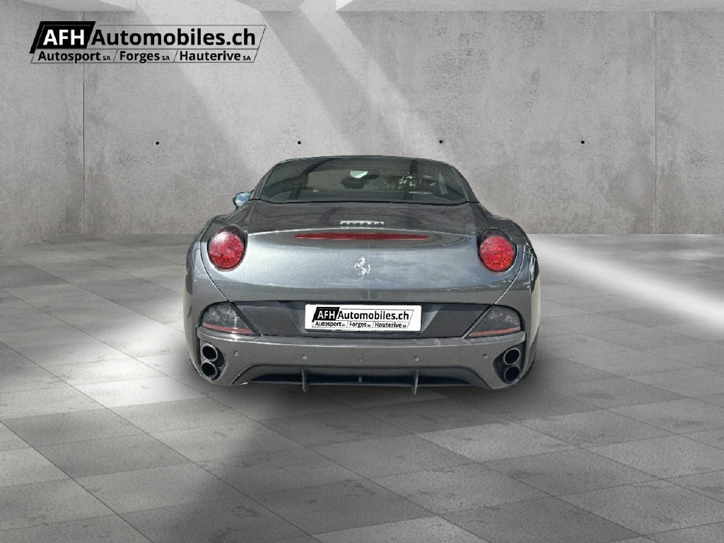 FERRARI California 4.3-image-3