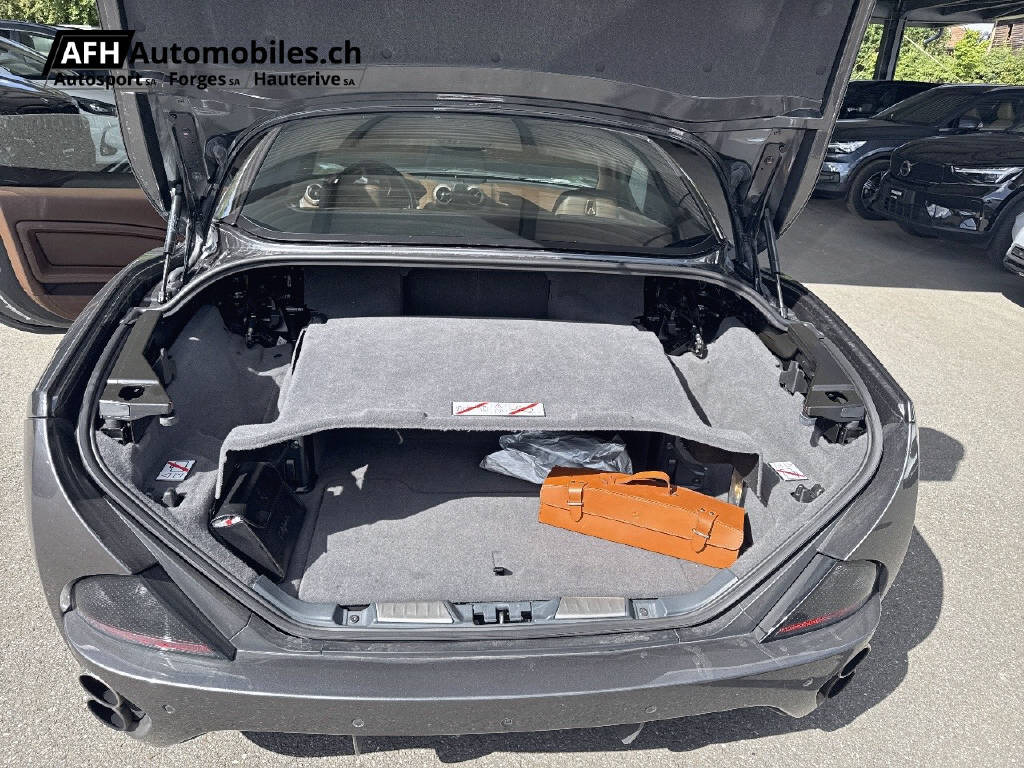 FERRARI California 4.3-image-8