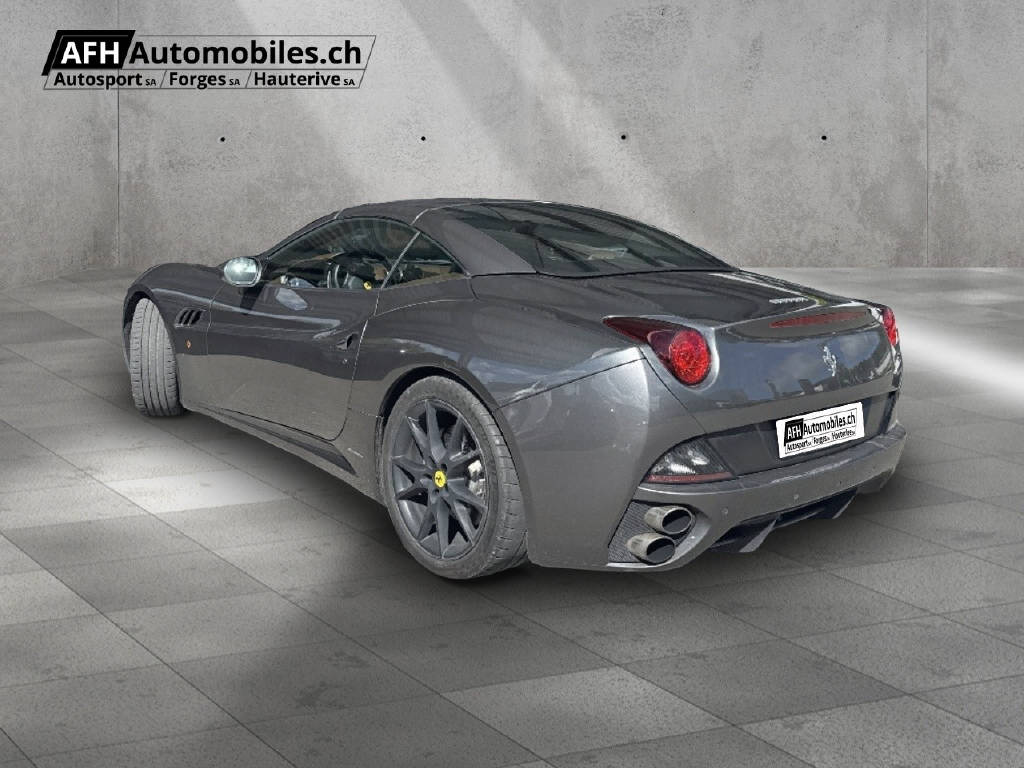 FERRARI California 4.3-image-2