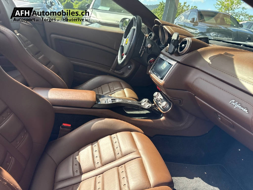 FERRARI California 4.3-image-9