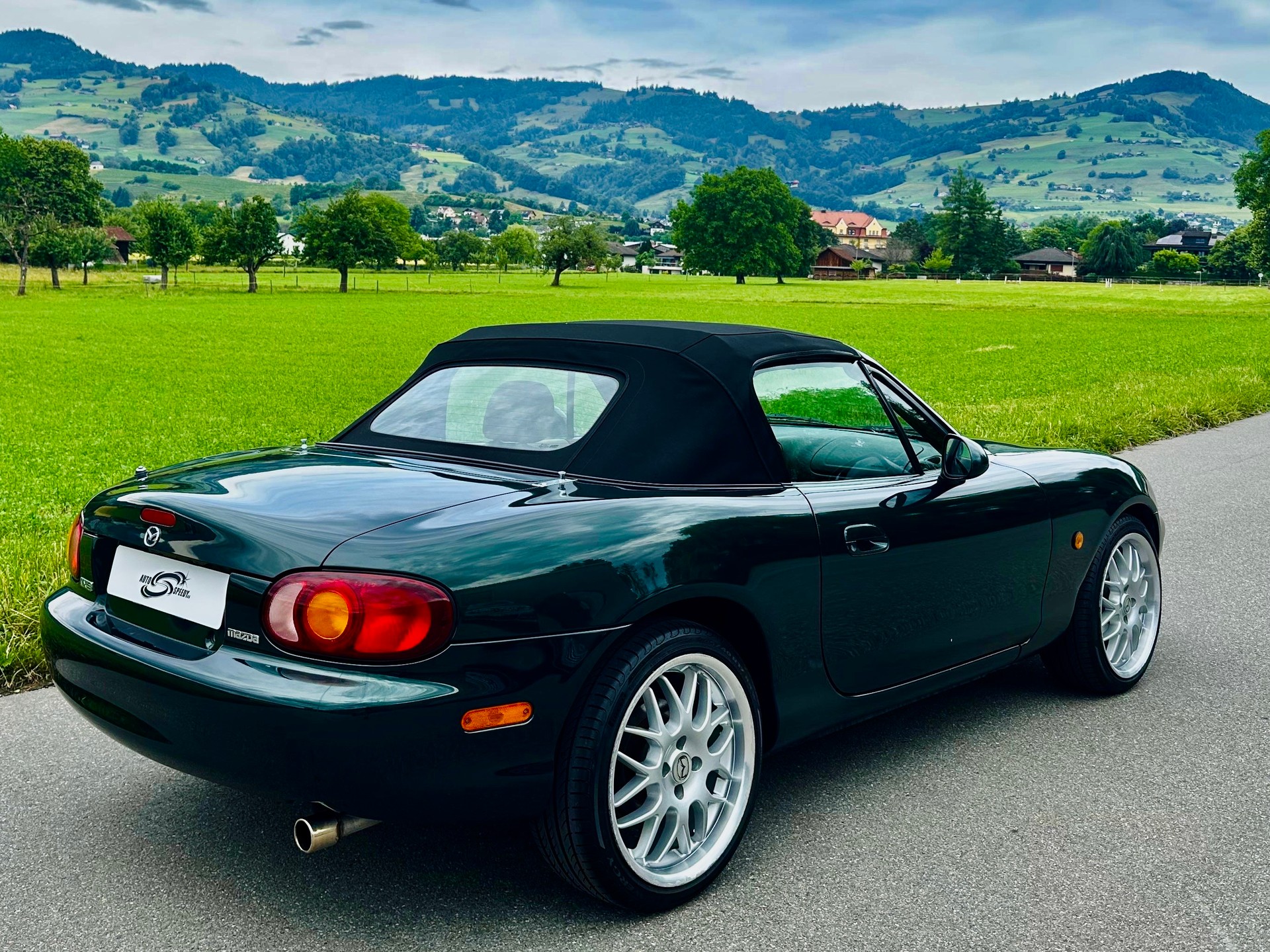 MAZDA MX-5 1.8i-16 GT-R Youngst-image-11