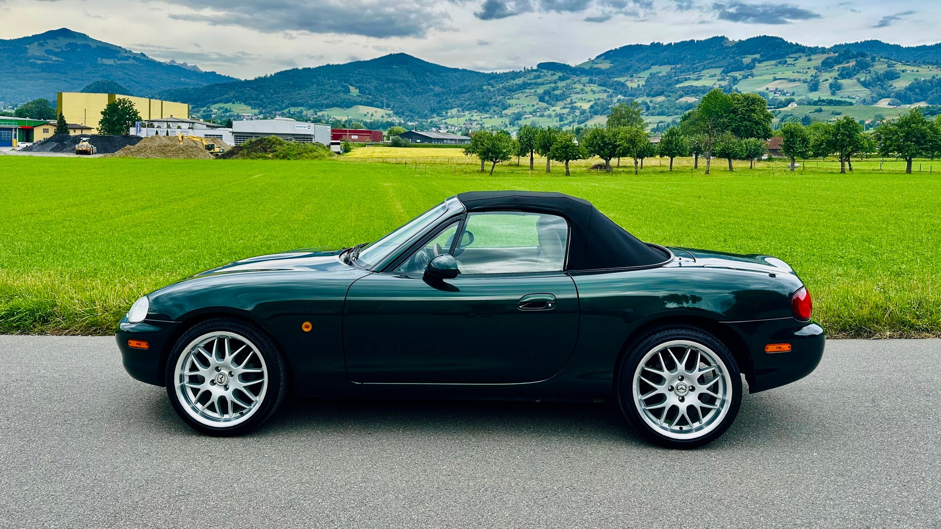 MAZDA MX-5 1.8i-16 GT-R Youngst-image-3