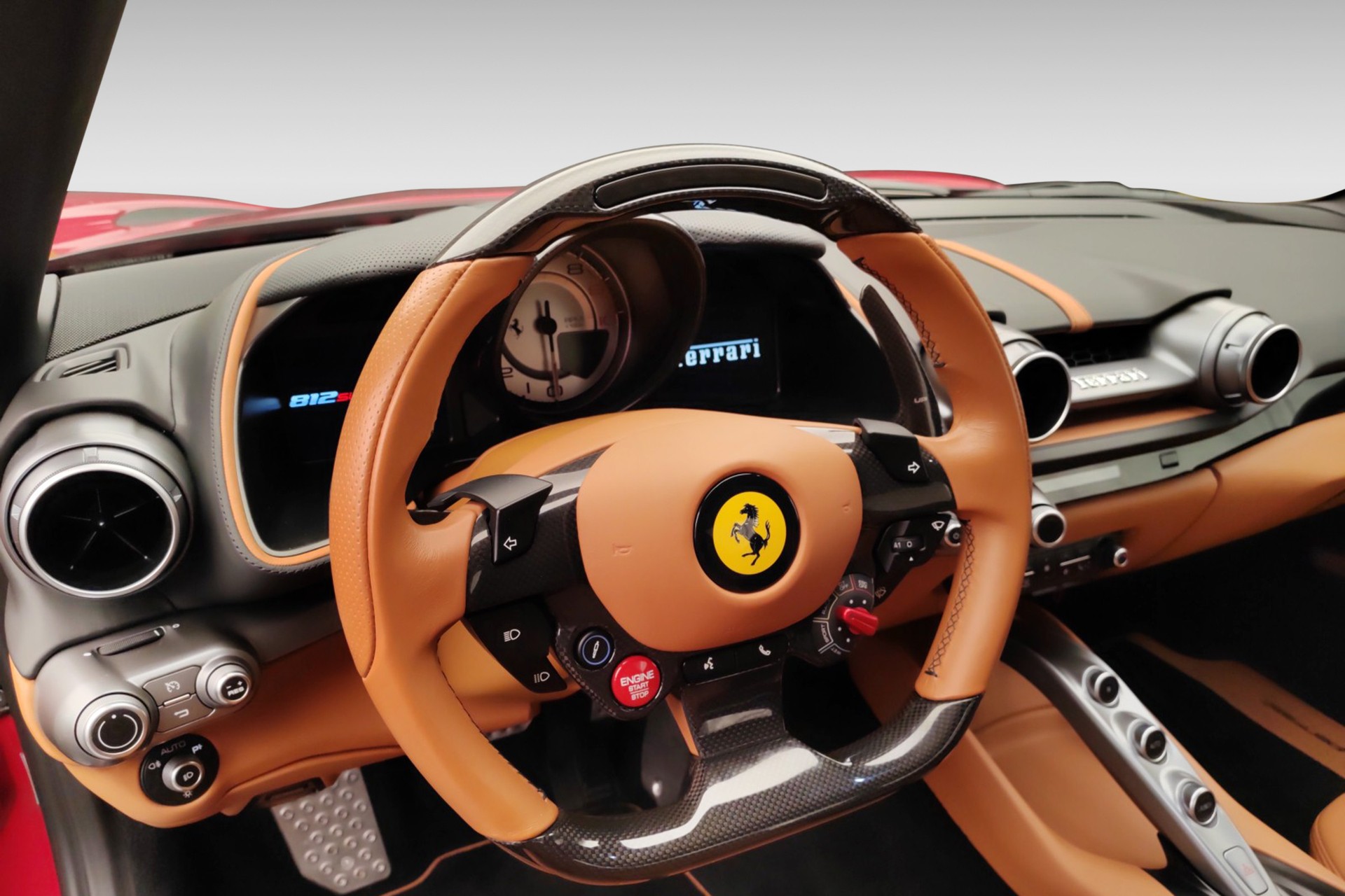 FERRARI 812 Superfast-image-14