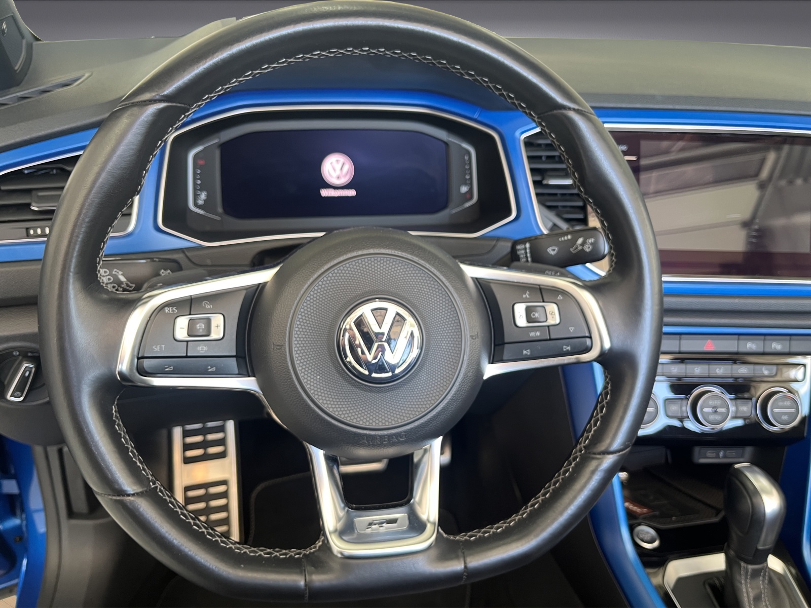VW T-Roc Cabriolet 1.5 TSI R-Line DSG-image-12