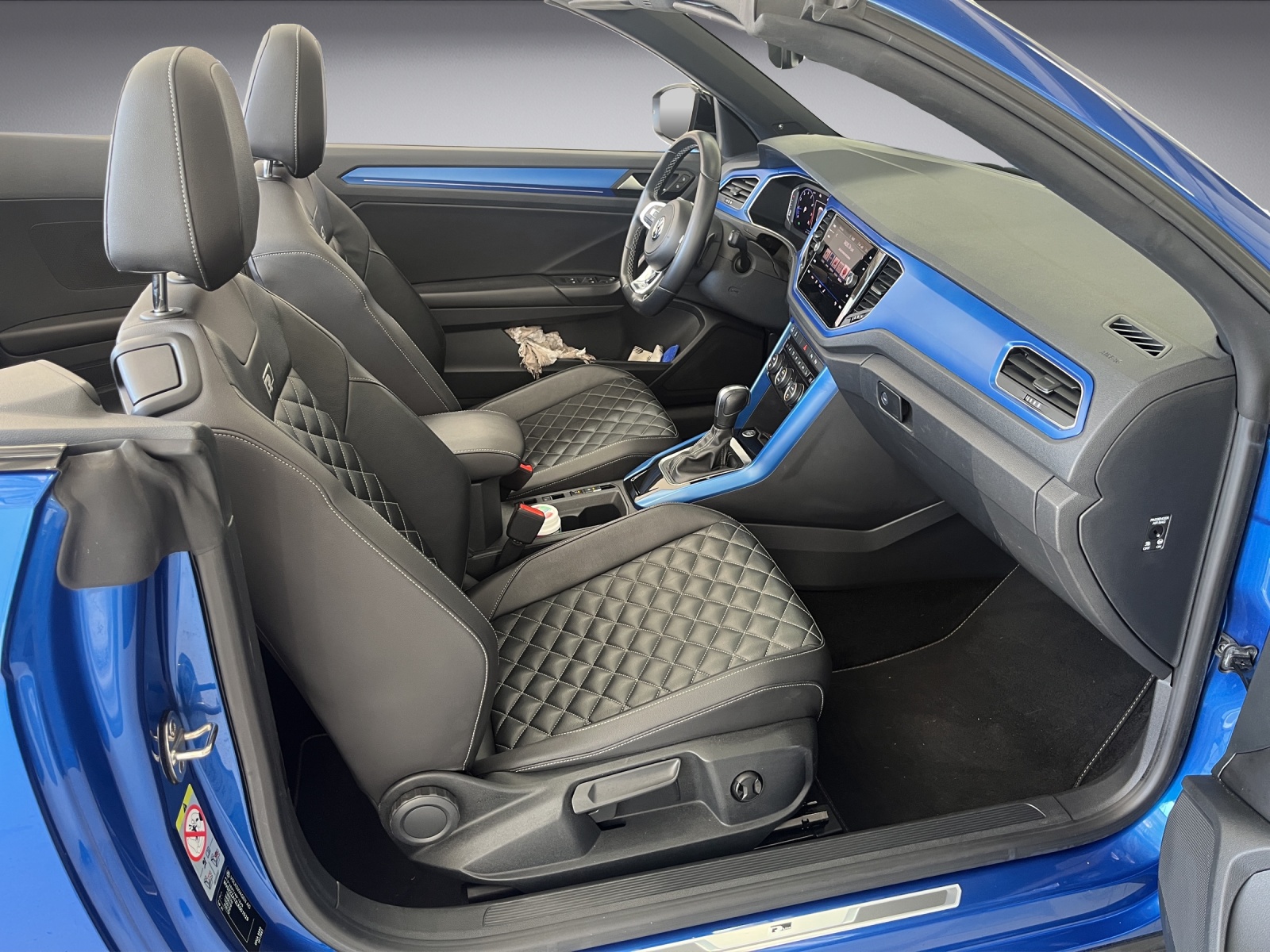 VW T-Roc Cabriolet 1.5 TSI R-Line DSG-image-9