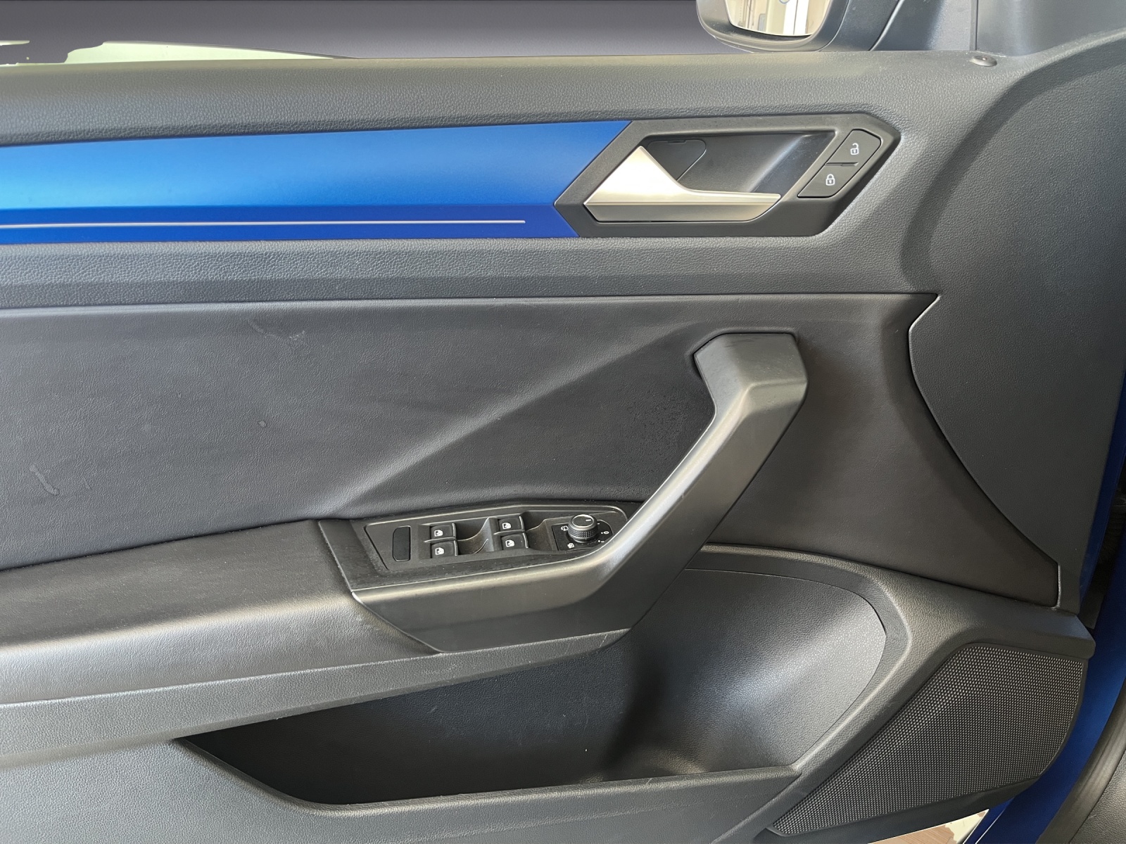 VW T-Roc Cabriolet 1.5 TSI R-Line DSG-image-15