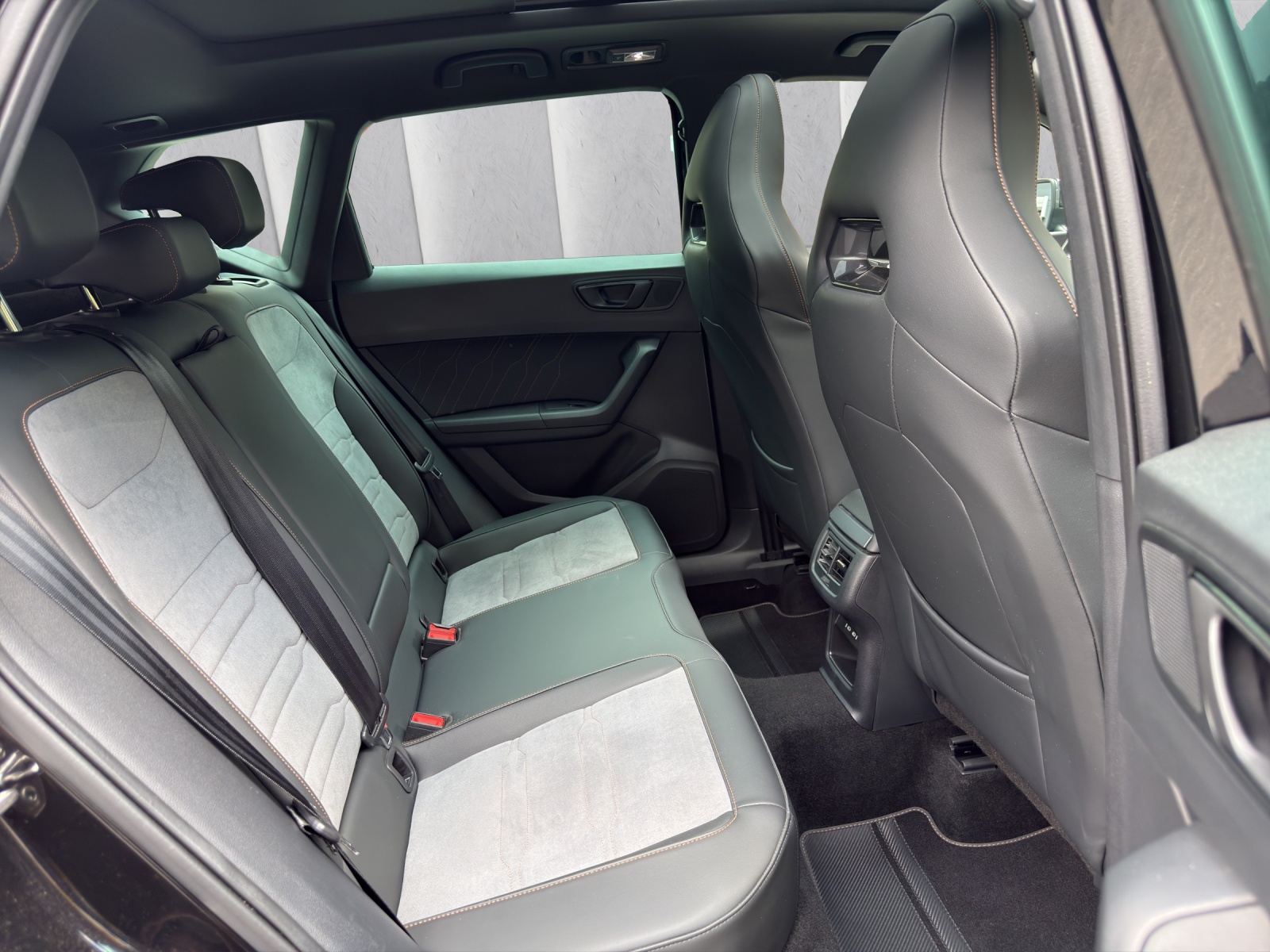 CUPRA Ateca 2.0TSI VZ Cup 360 4Drive DSG-image-9