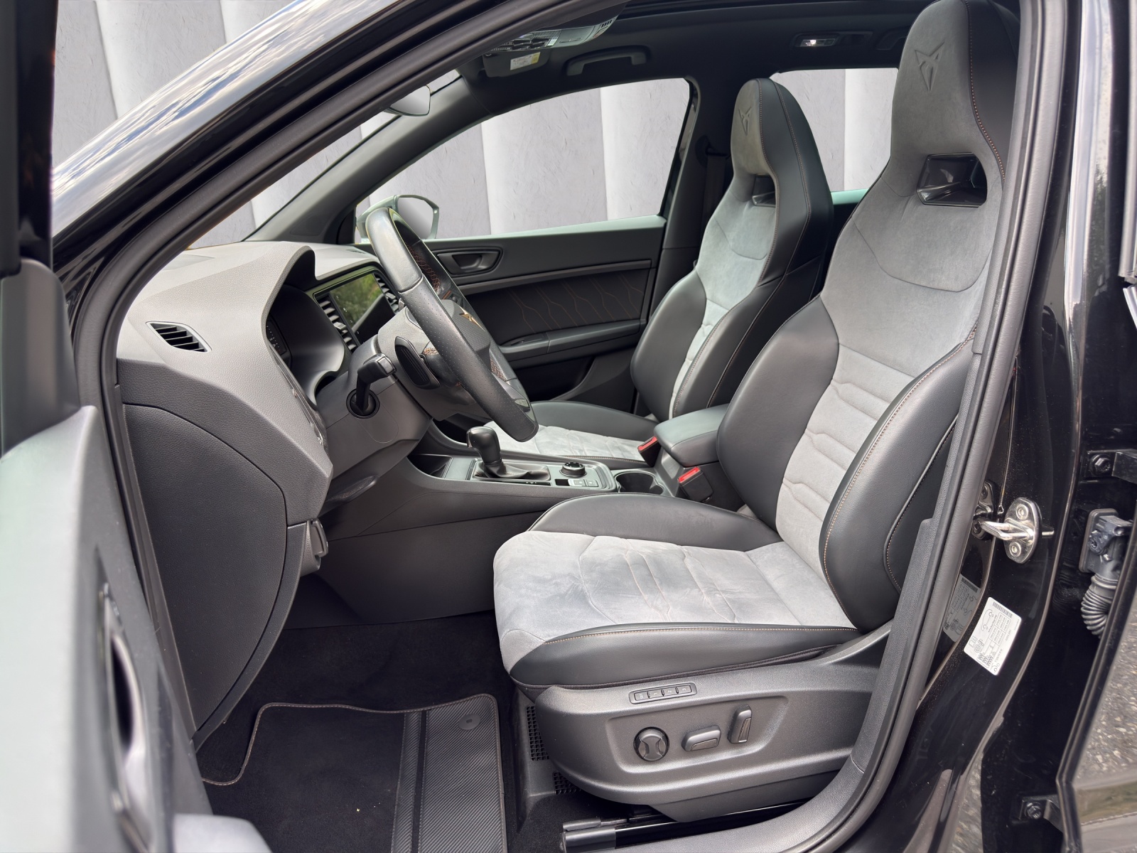 CUPRA Ateca 2.0TSI VZ Cup 360 4Drive DSG-image-6