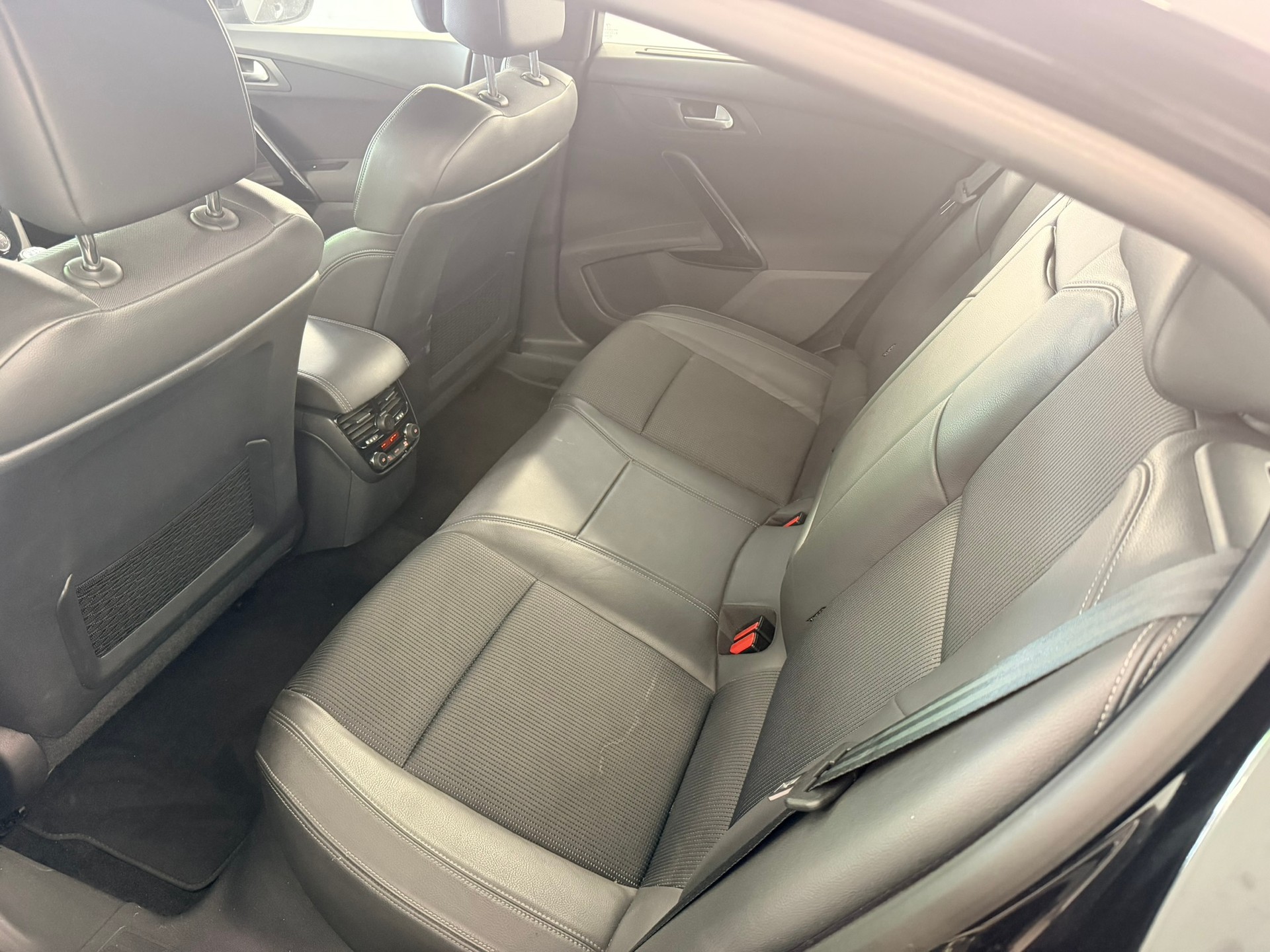 PEUGEOT 508 1.6 16V T Active-image-6