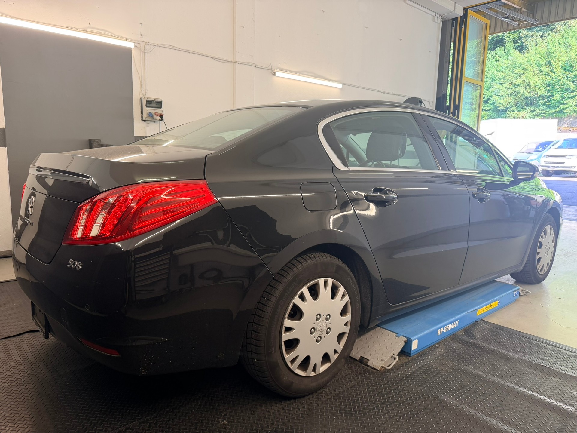 PEUGEOT 508 1.6 16V T Active-image-4