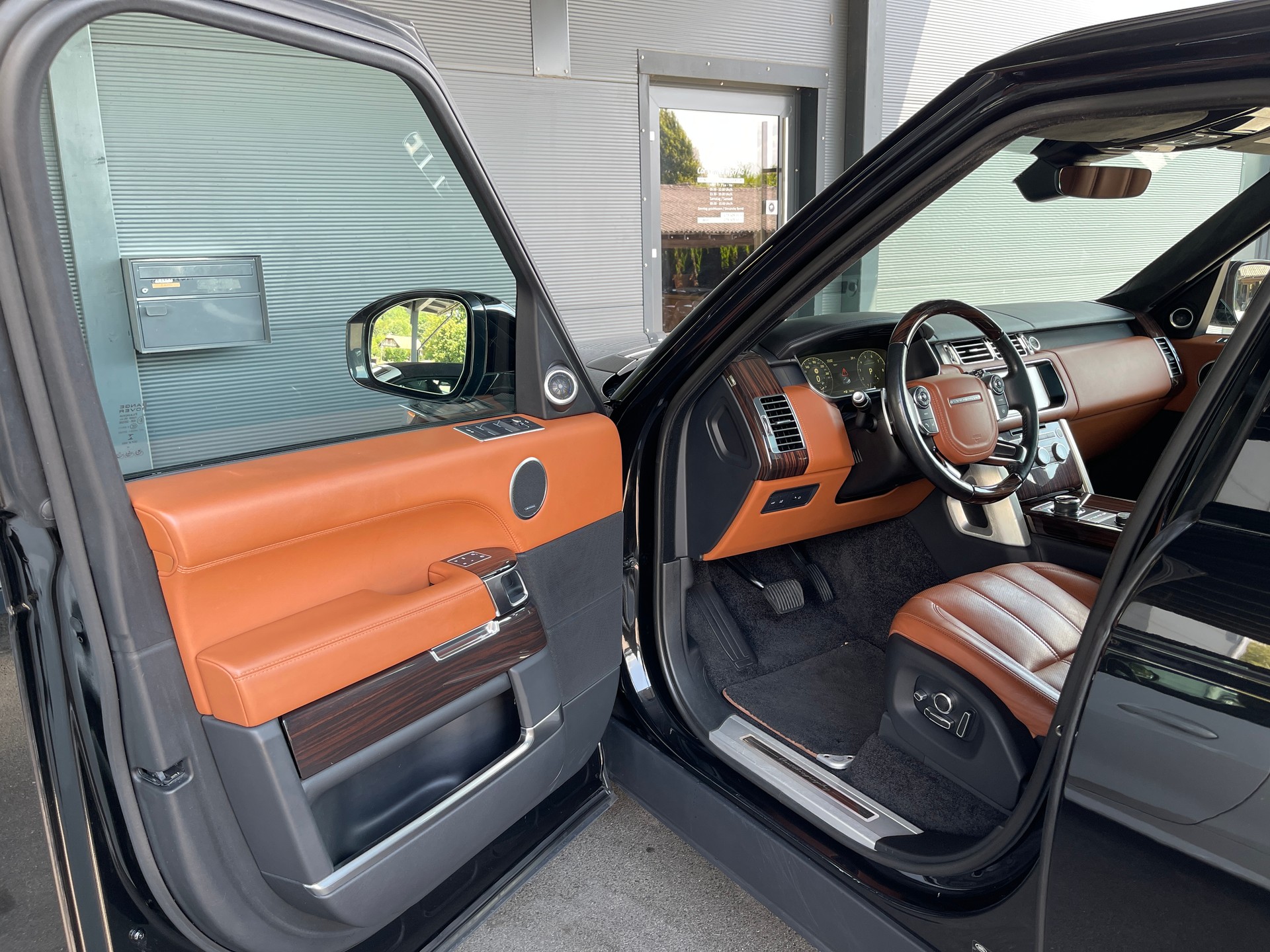 LAND ROVER Range Rover 5.0 V8 SC Autobiography Automatic-image-6