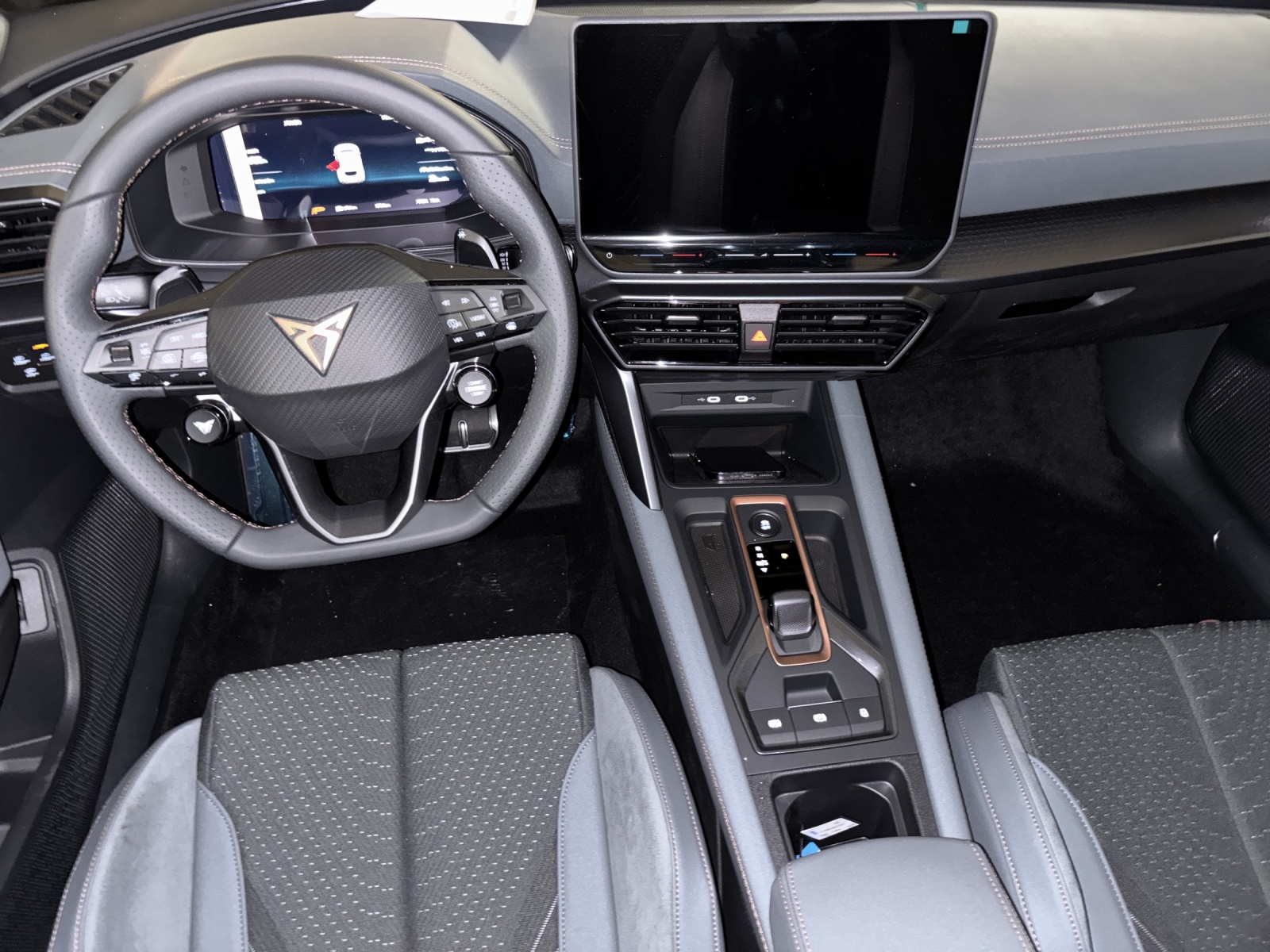 CUPRA Formentor 2.5TSI VZ5 4Drive DSG-image-8