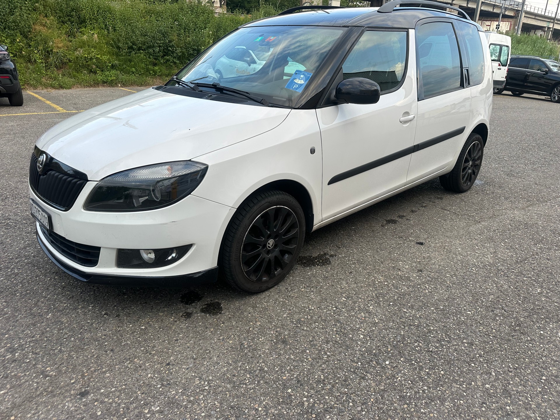 SKODA Roomster 1.2 TSI Noire DSG-image-8