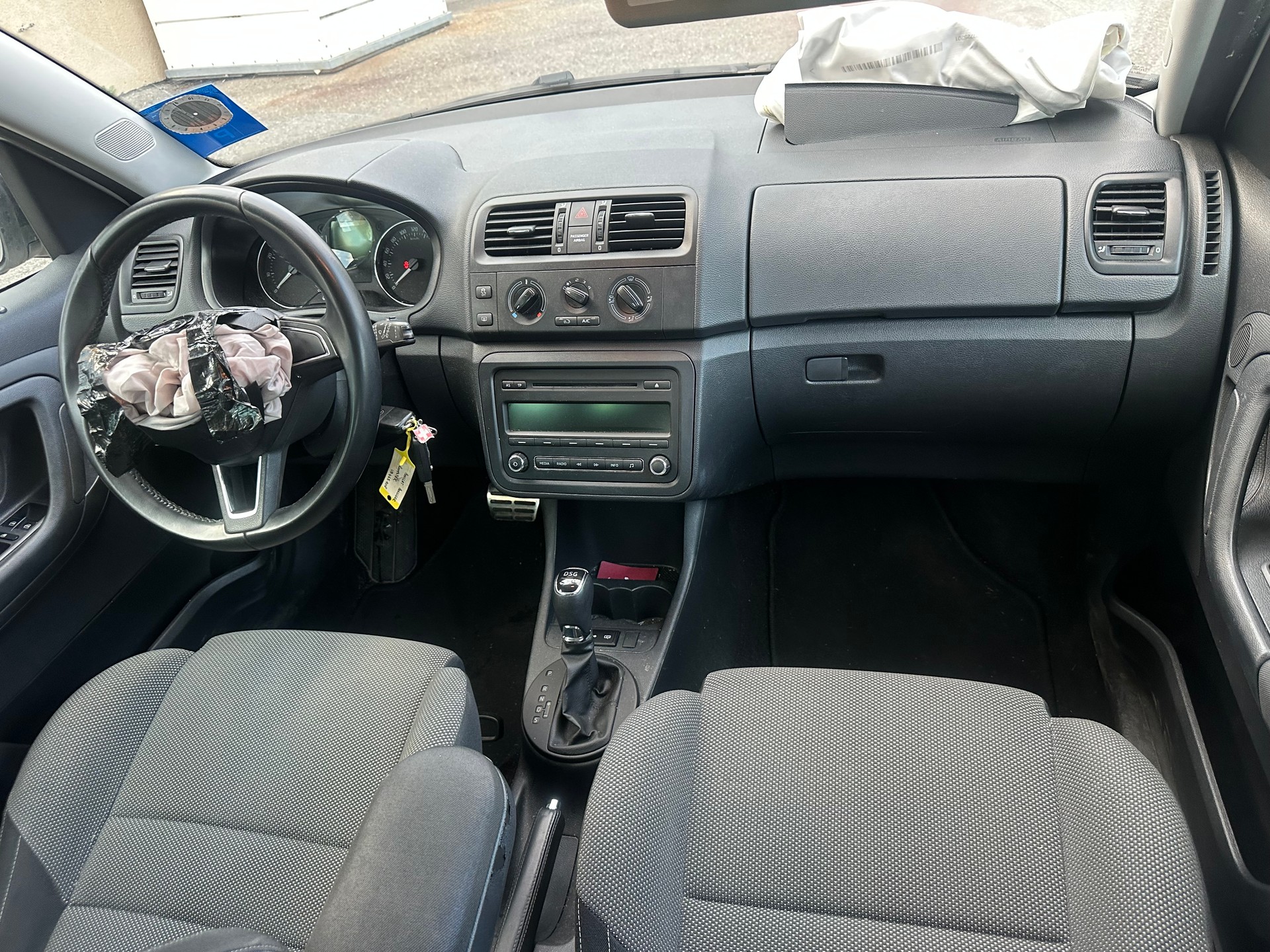 SKODA Roomster 1.2 TSI Noire DSG-image-5