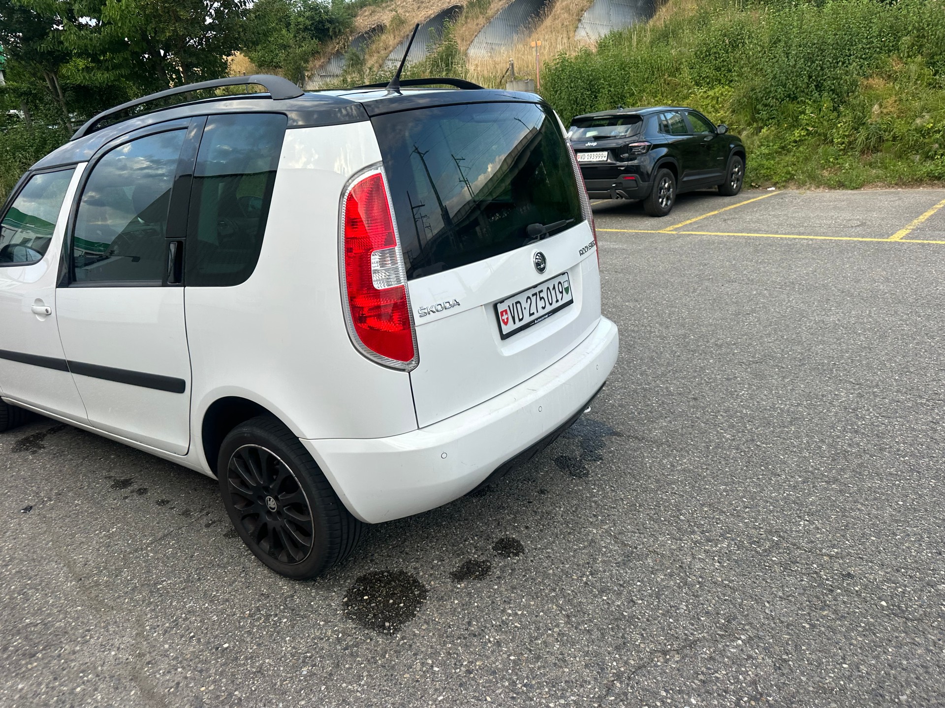 SKODA Roomster 1.2 TSI Noire DSG-image-10
