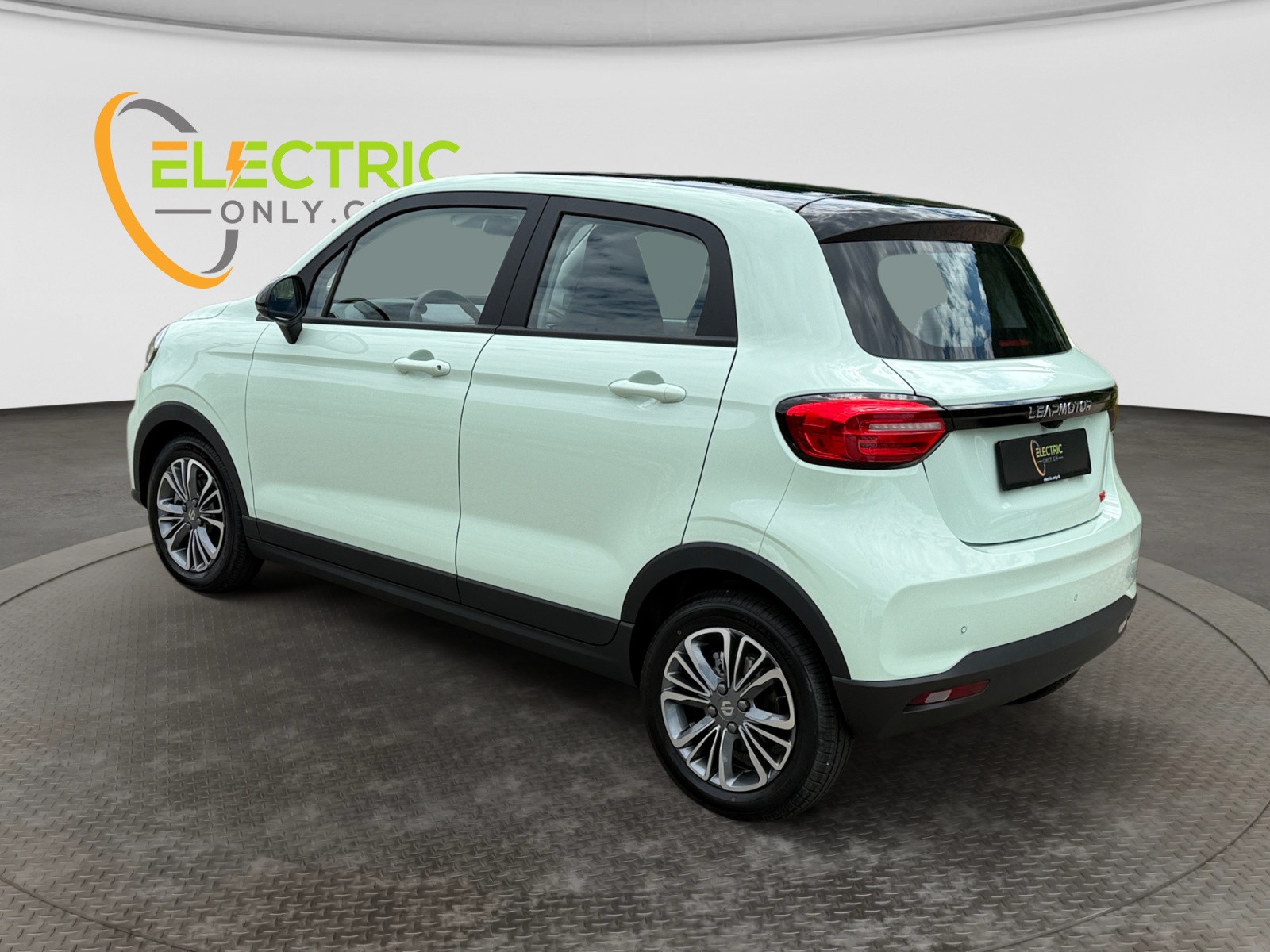 LEAPMOTOR T03 37kWh-image-2