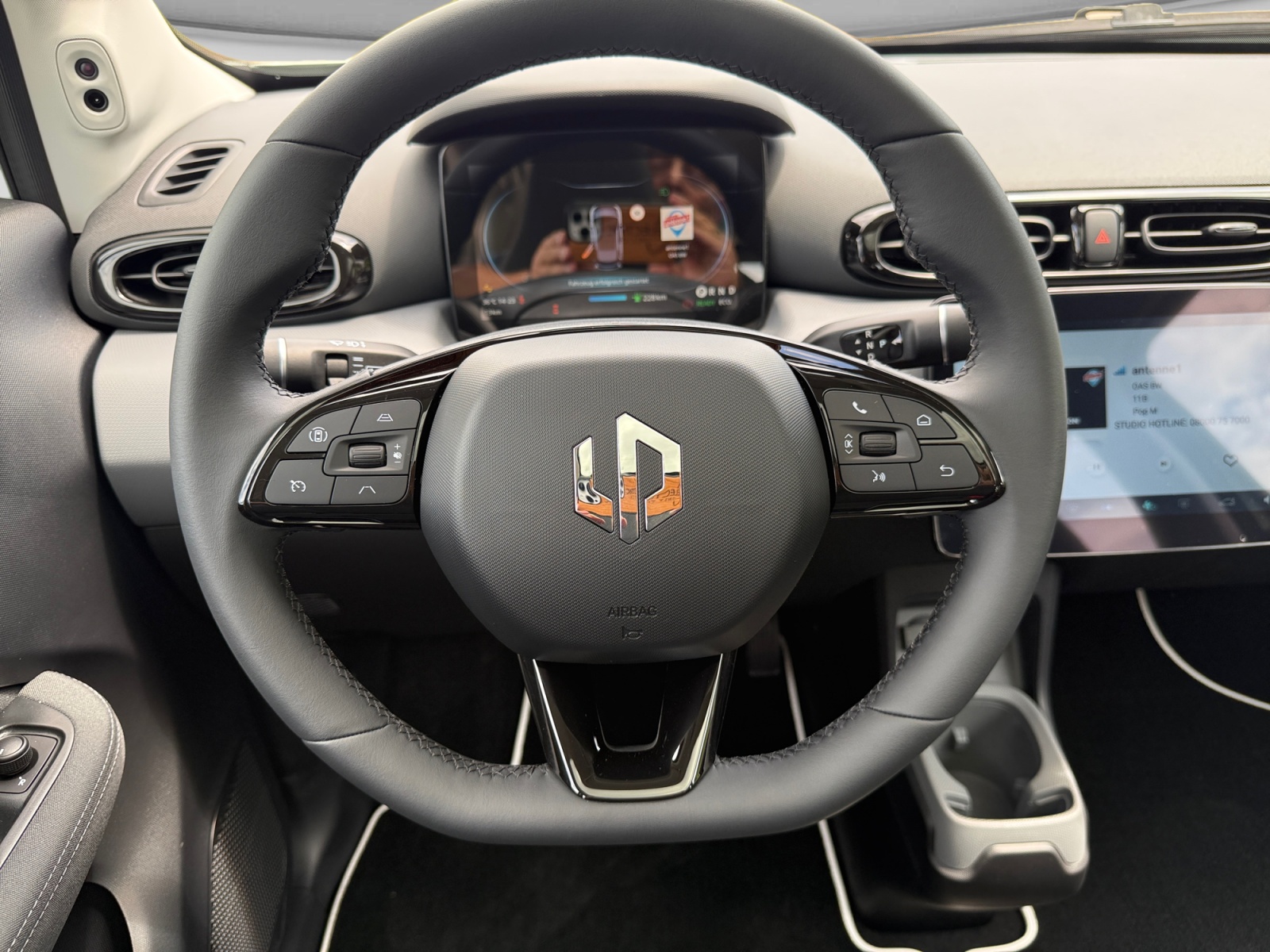 LEAPMOTOR T03 37kWh-image-12