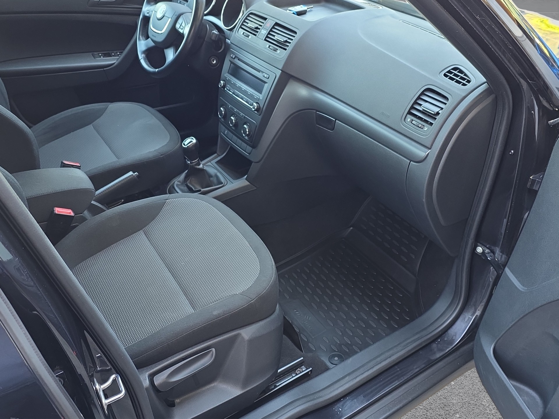 SKODA Yeti 2.0 TDI Ambition 4x4-image-11
