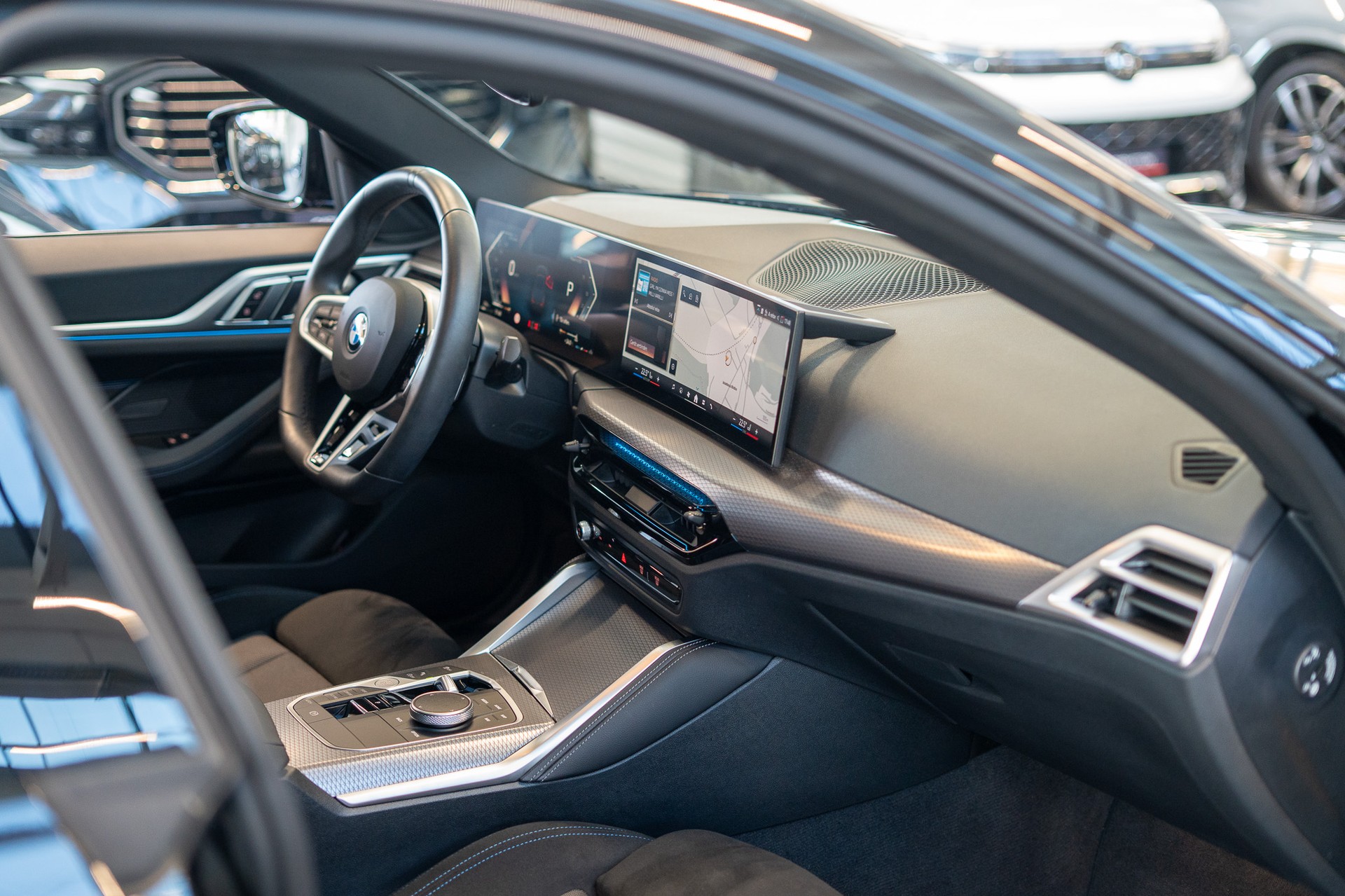 BMW 430i xDrive Gran Coupé / LCI / Glasdach / Rückfahrkamera-image-15