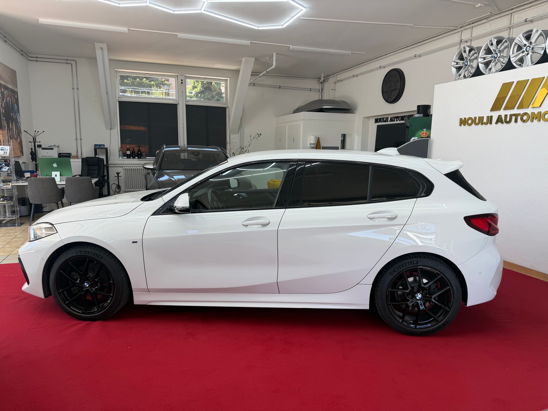 BMW 118d Steptronic M Sport-image-3