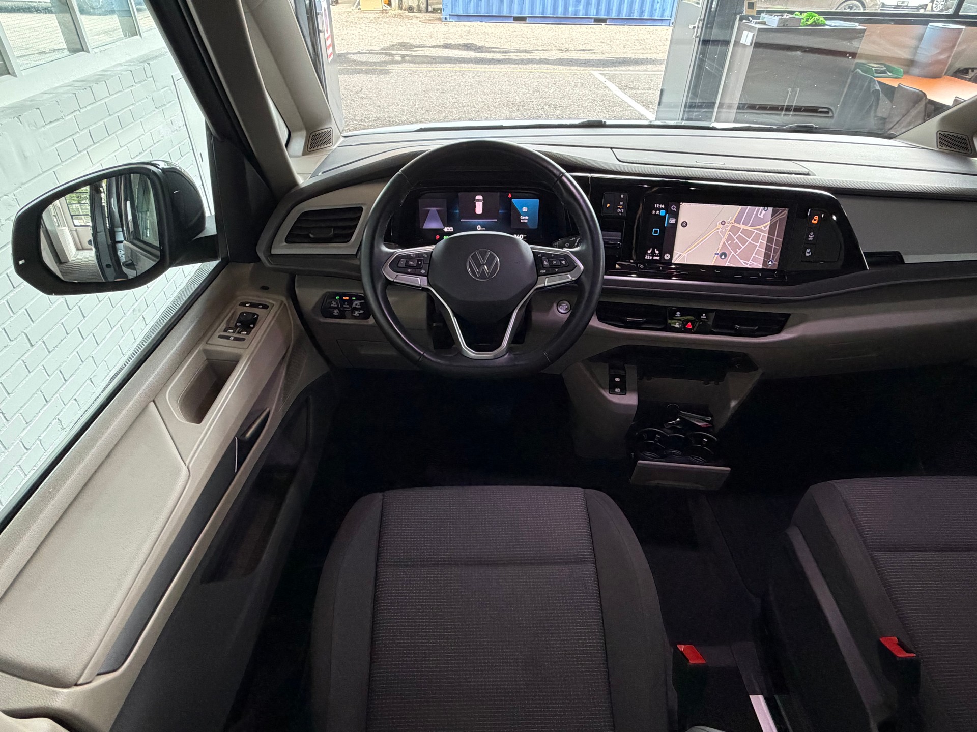 VW Multivan 2.0 TSI 204 PS DSG * STANDHEIZUNG * 7 SITZE *-image-20