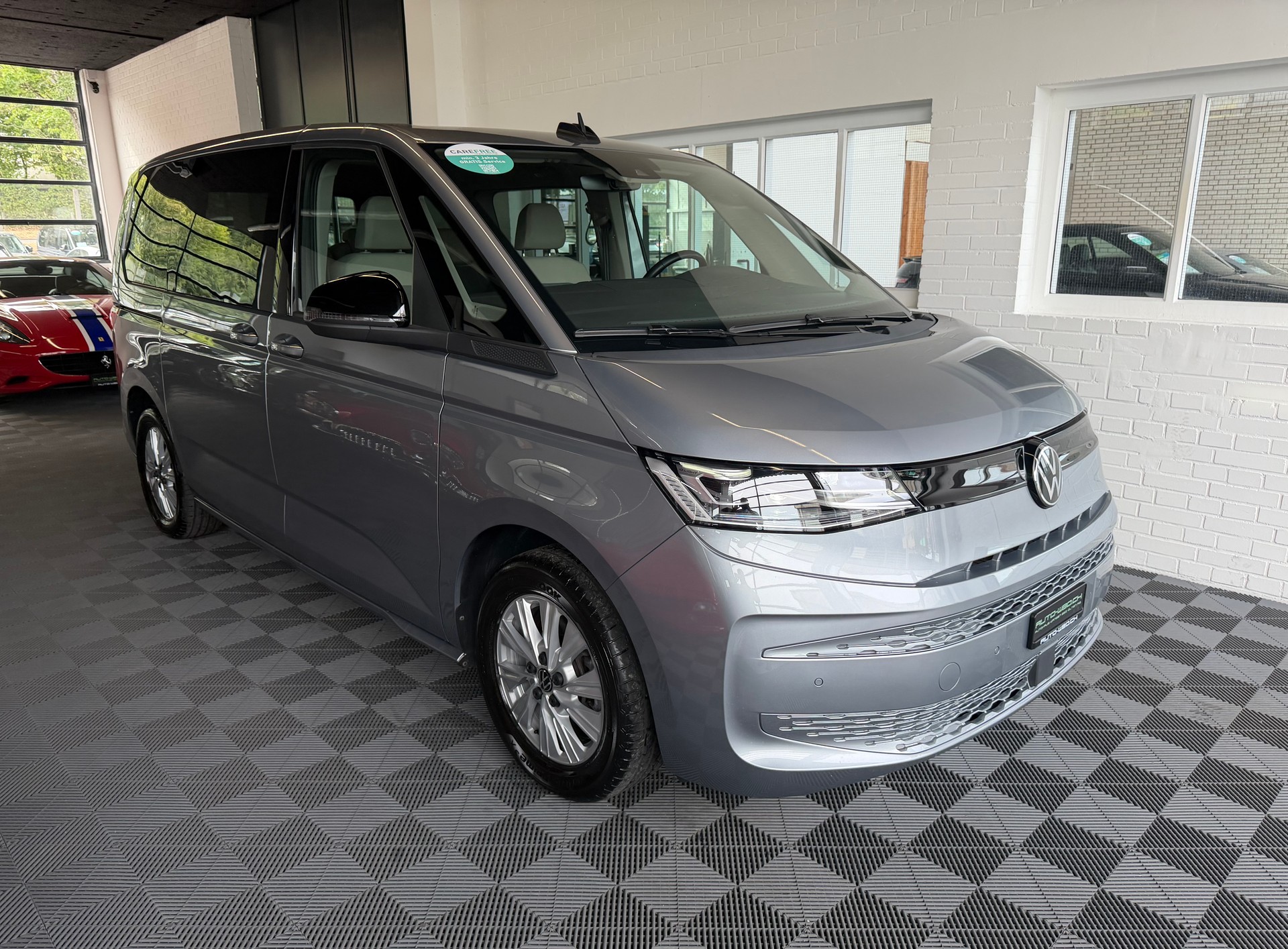 VW Multivan 2.0 TSI 204 PS DSG * STANDHEIZUNG * 7 SITZE *-image-0