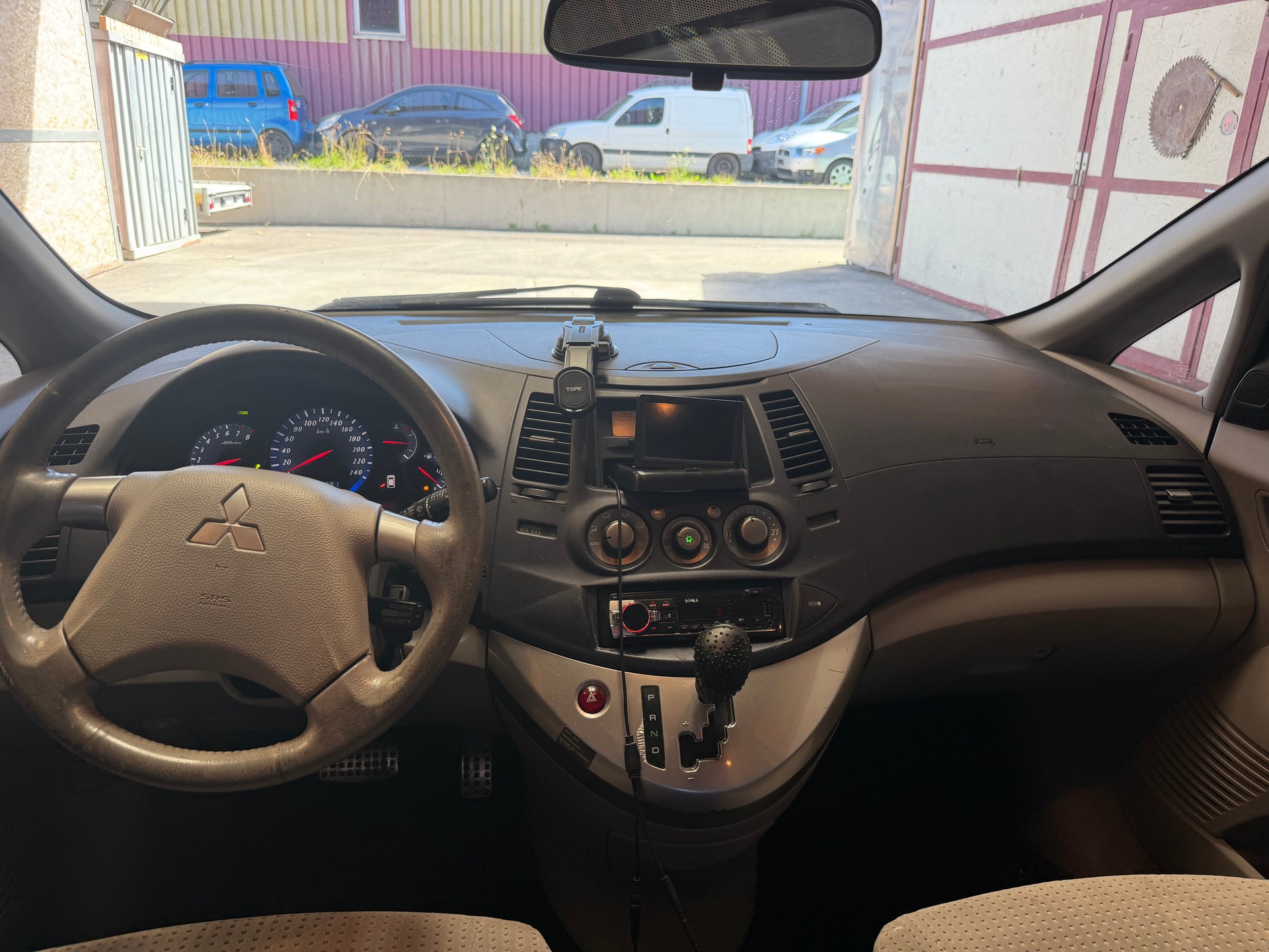 MITSUBISHI Grandis 2.4 16V Intense-image-6