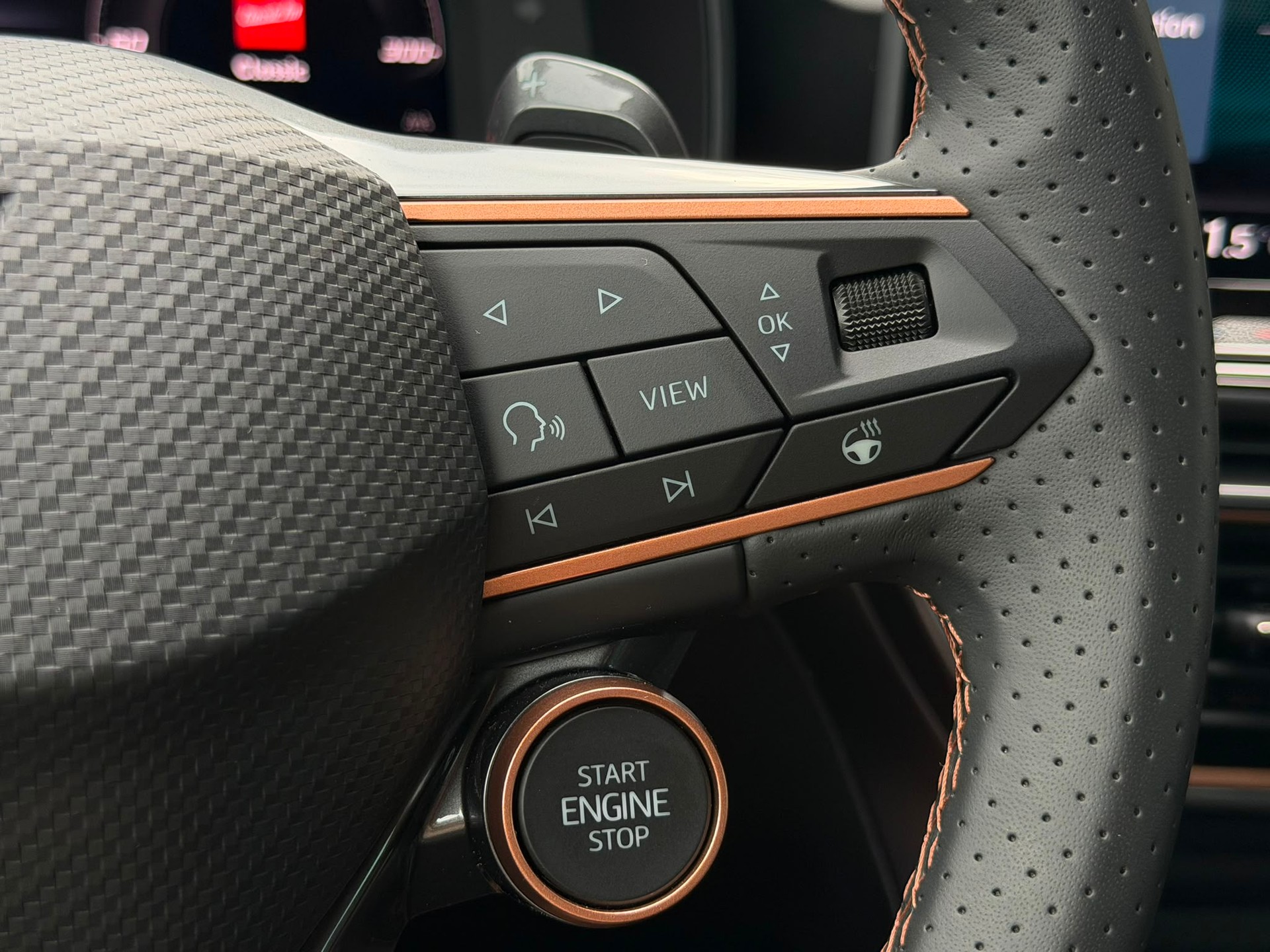 CUPRA LEON ST 1.5 eTSI DSG *Top Zustand**Top Ausstattung**Elektr. Anhängerkupplung*-image-16