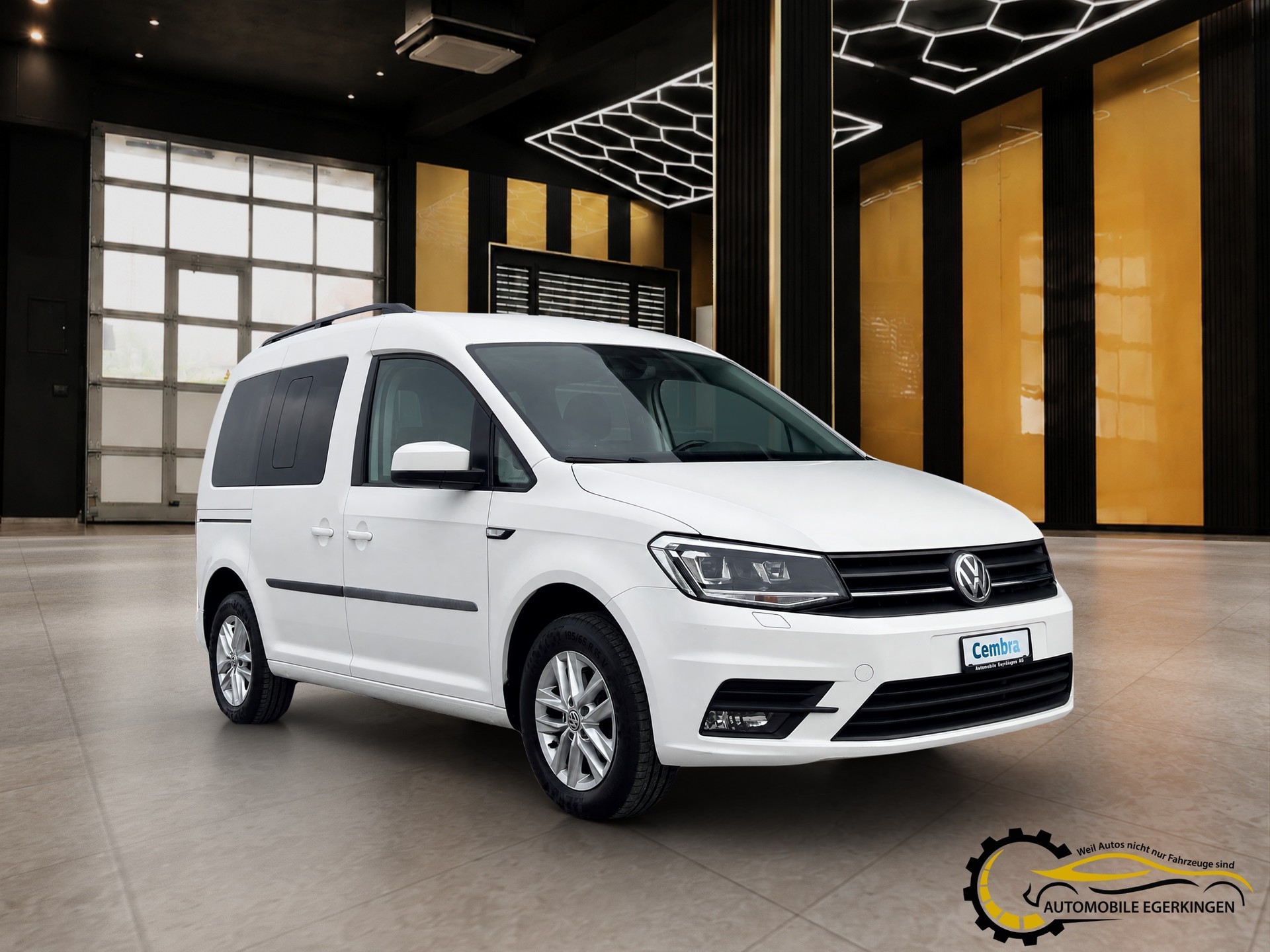 VW Caddy 2.0 TDI Family DSG-image-2