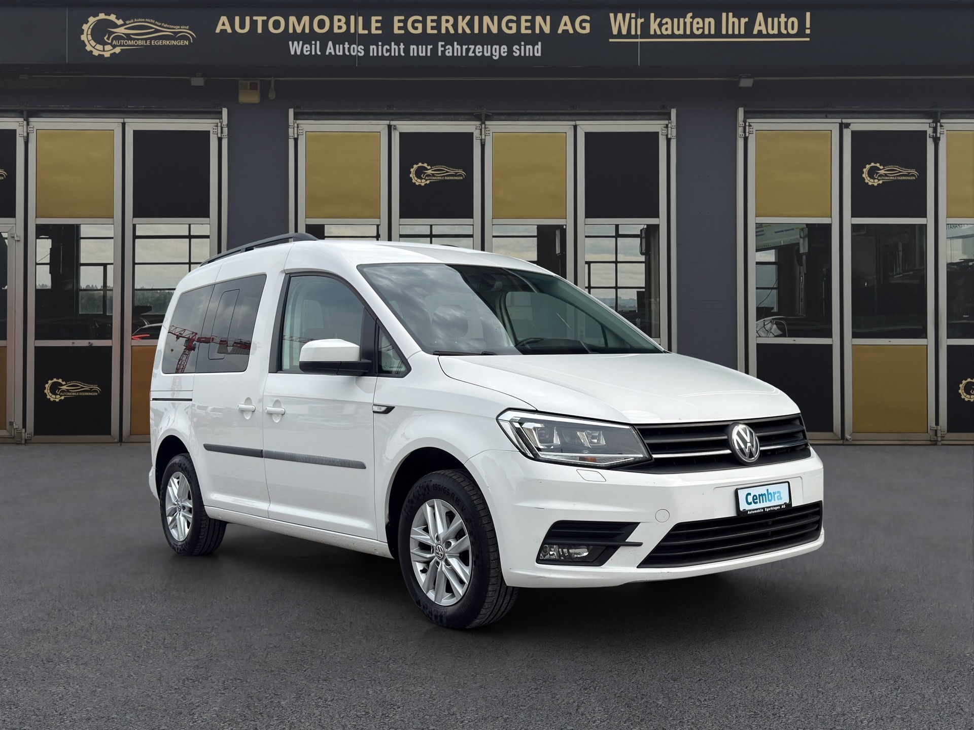 VW Caddy 2.0 TDI Family DSG-image-2