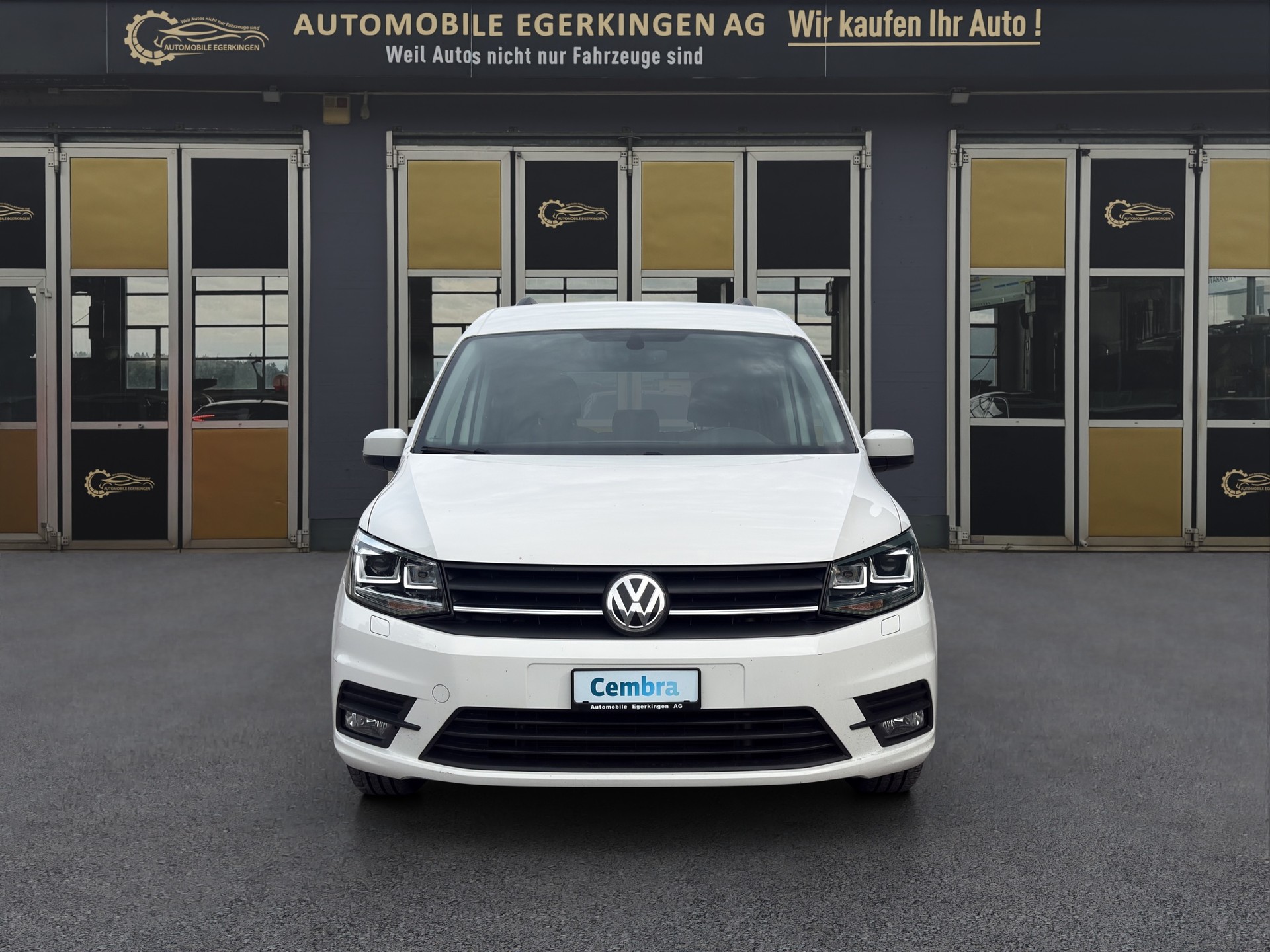 VW Caddy 2.0 TDI Family DSG-image-1