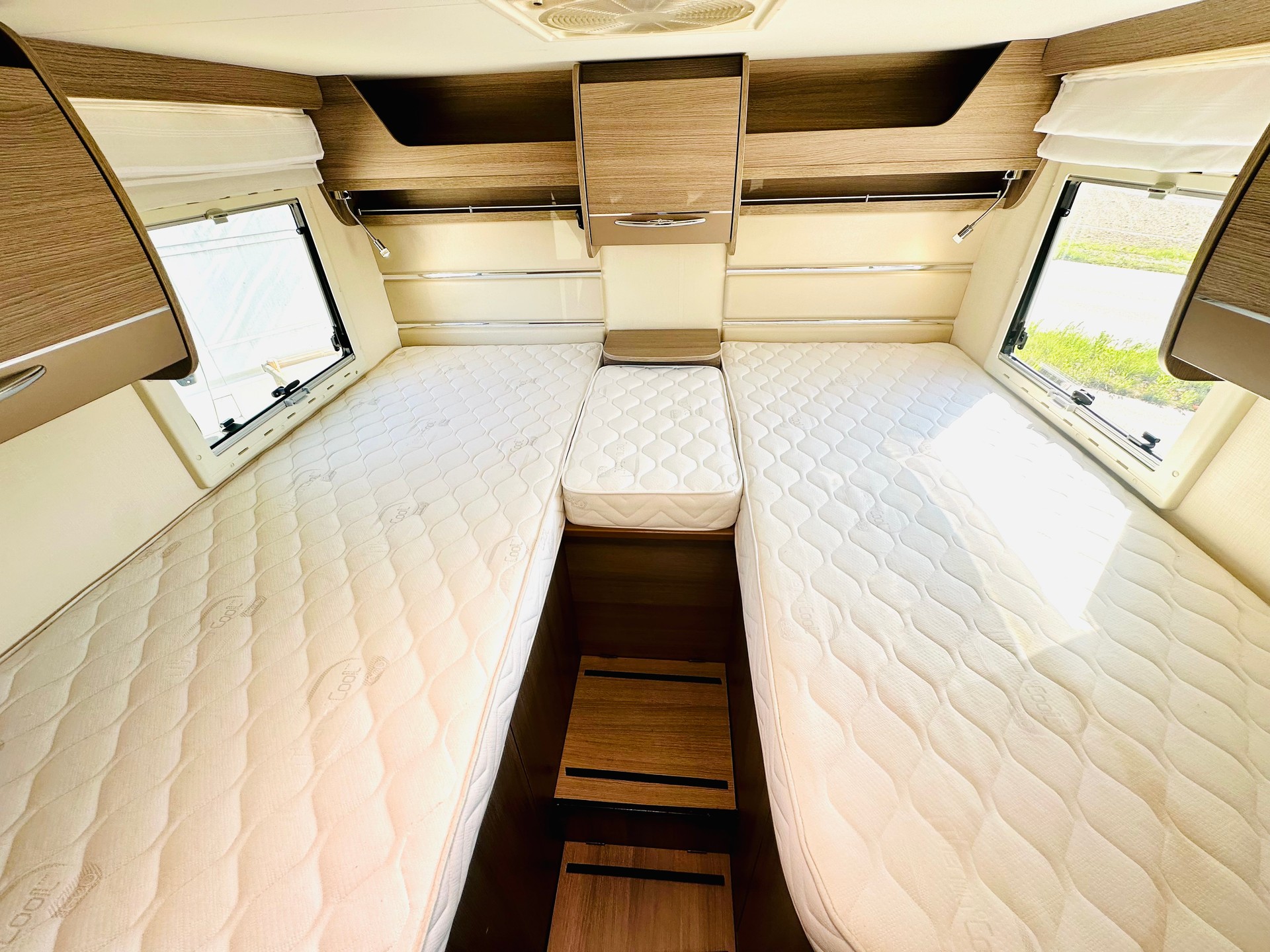 FIAT 2.3JTD 150PS Challenger ***Längsbett / RIESEN-HECK-GARAGE-image-18