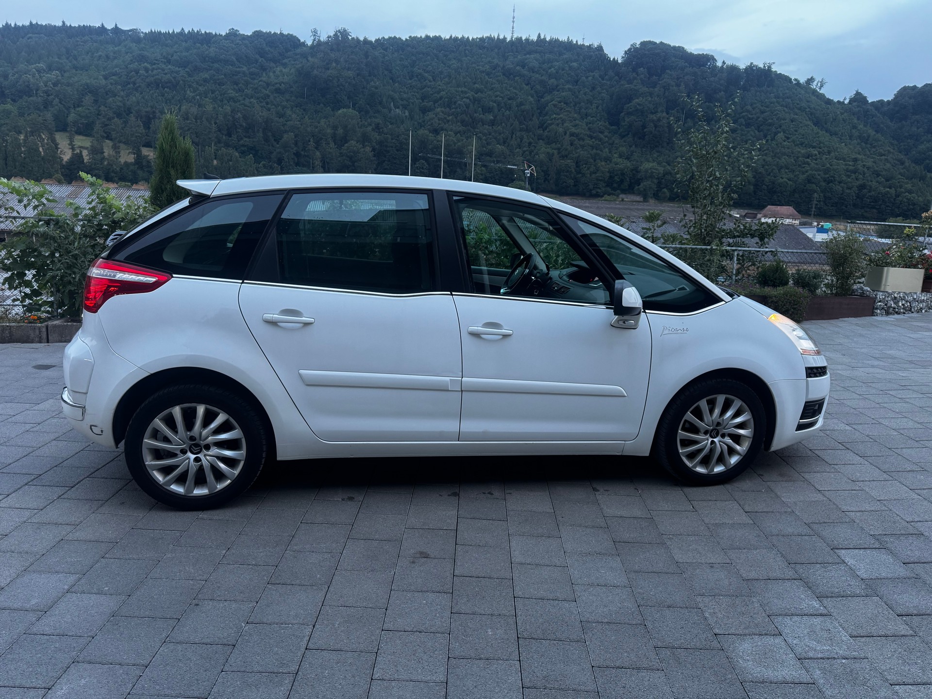 CITROEN C4 Picasso 1.6i 16V THP Exclusive BMP6-image-3