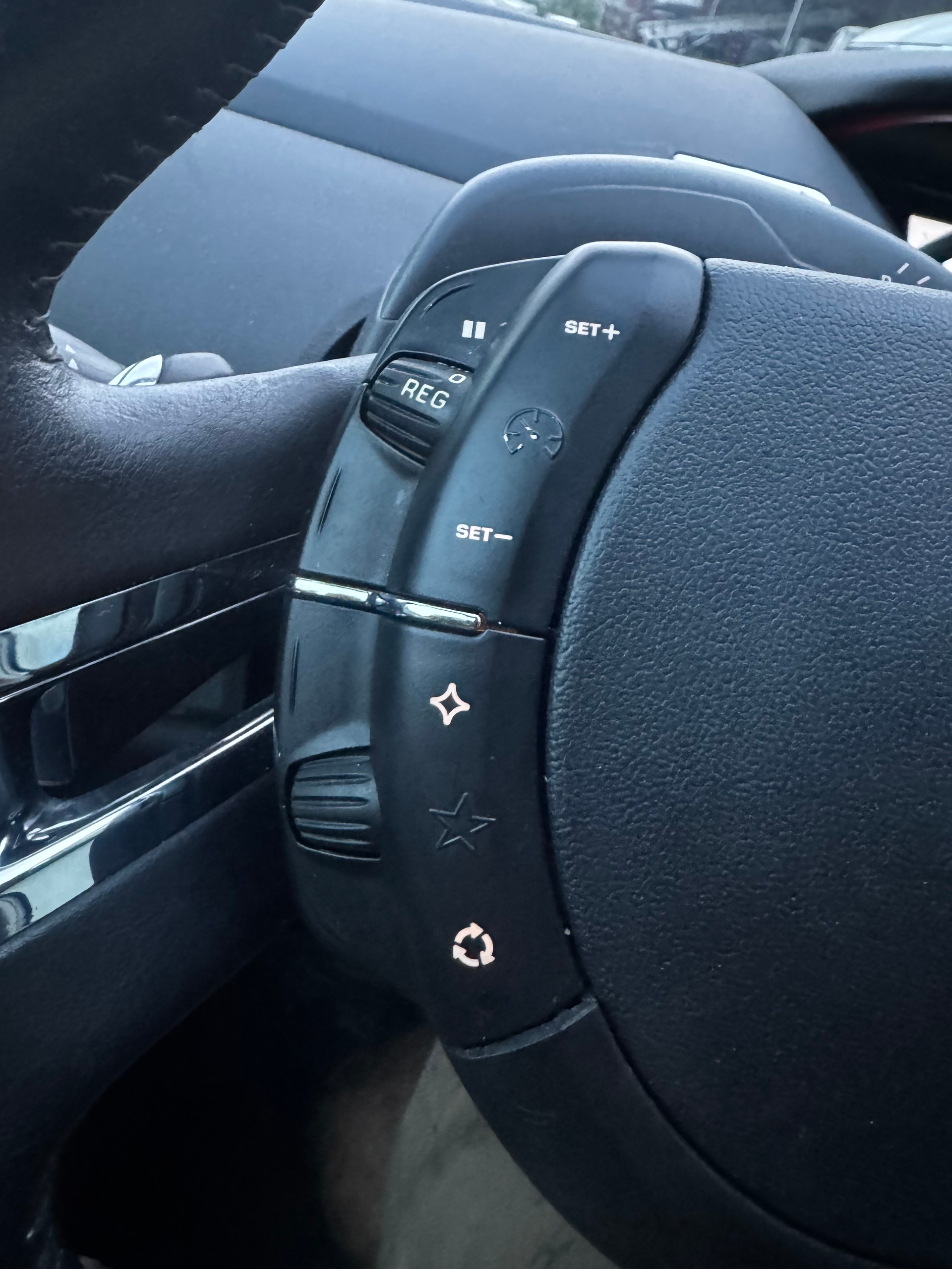 CITROEN C4 Picasso 1.6i 16V THP Exclusive BMP6-image-12