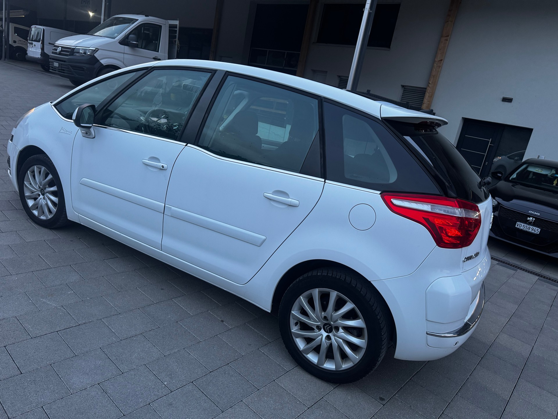 CITROEN C4 Picasso 1.6i 16V THP Exclusive BMP6-image-5