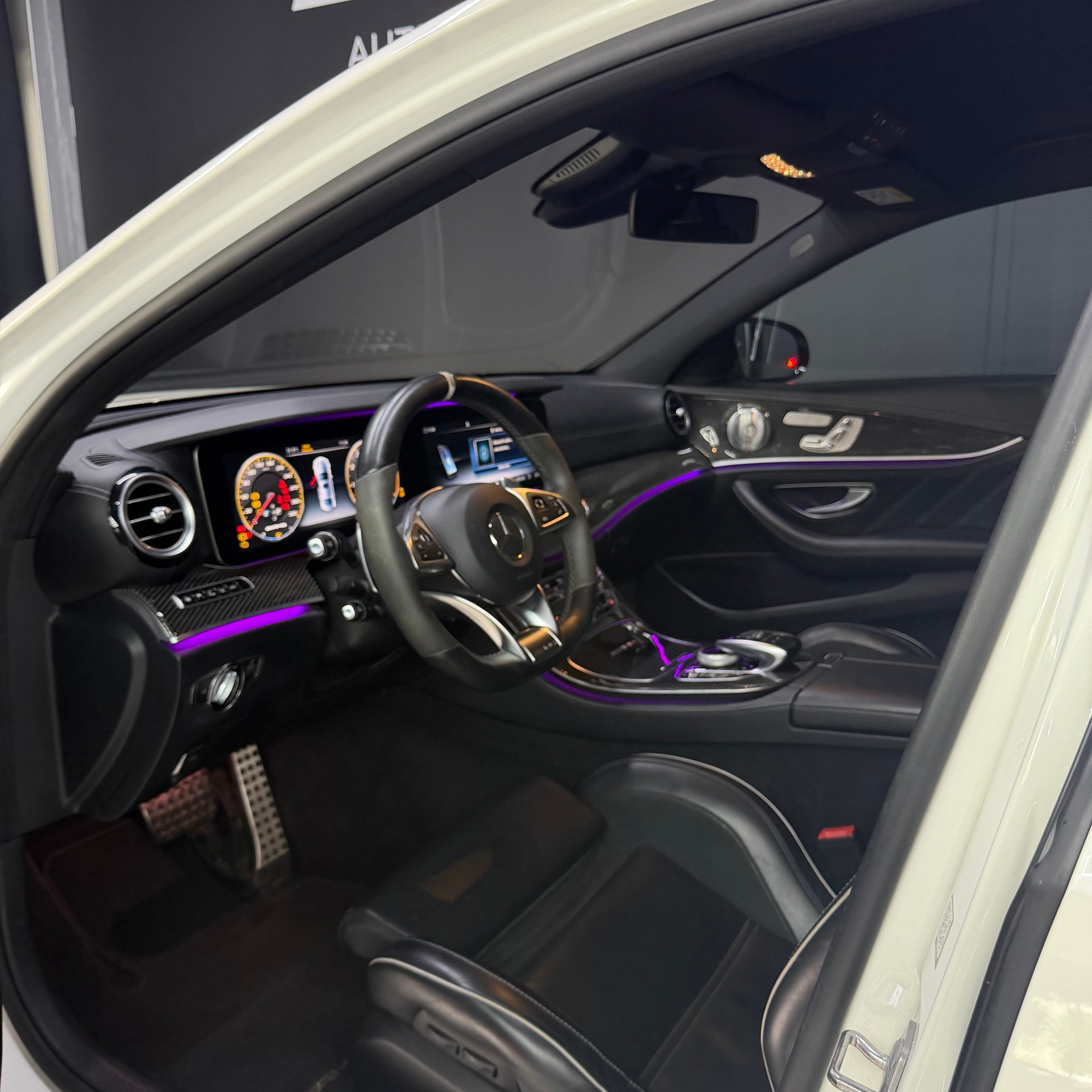 MERCEDES-BENZ E63 AMG S 4 Matic 9G-Tronic-image-7