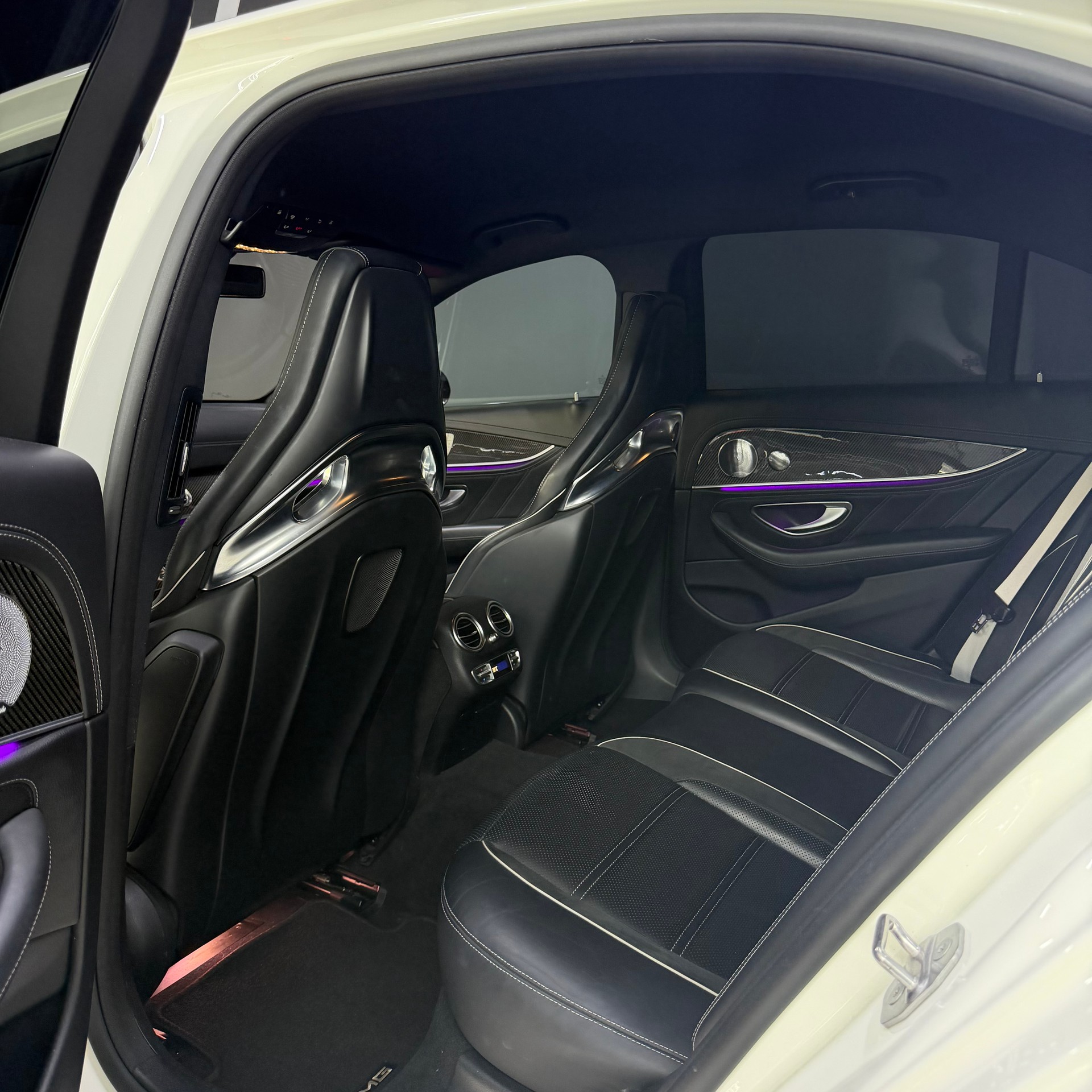 MERCEDES-BENZ E63 AMG S 4 Matic 9G-Tronic-image-9
