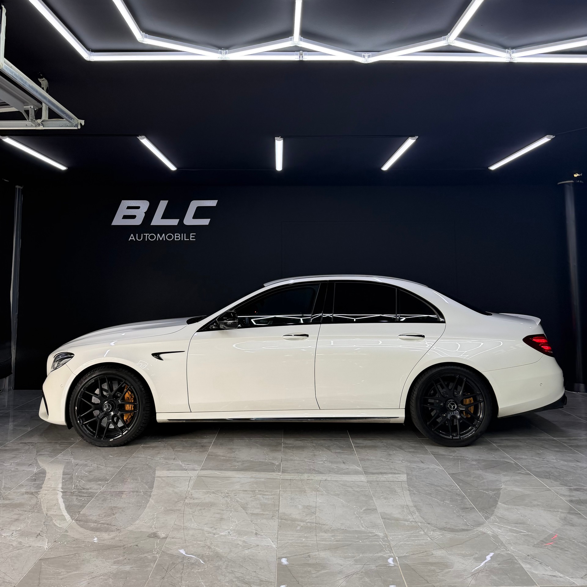 MERCEDES-BENZ E63 AMG S 4 Matic 9G-Tronic-image-2