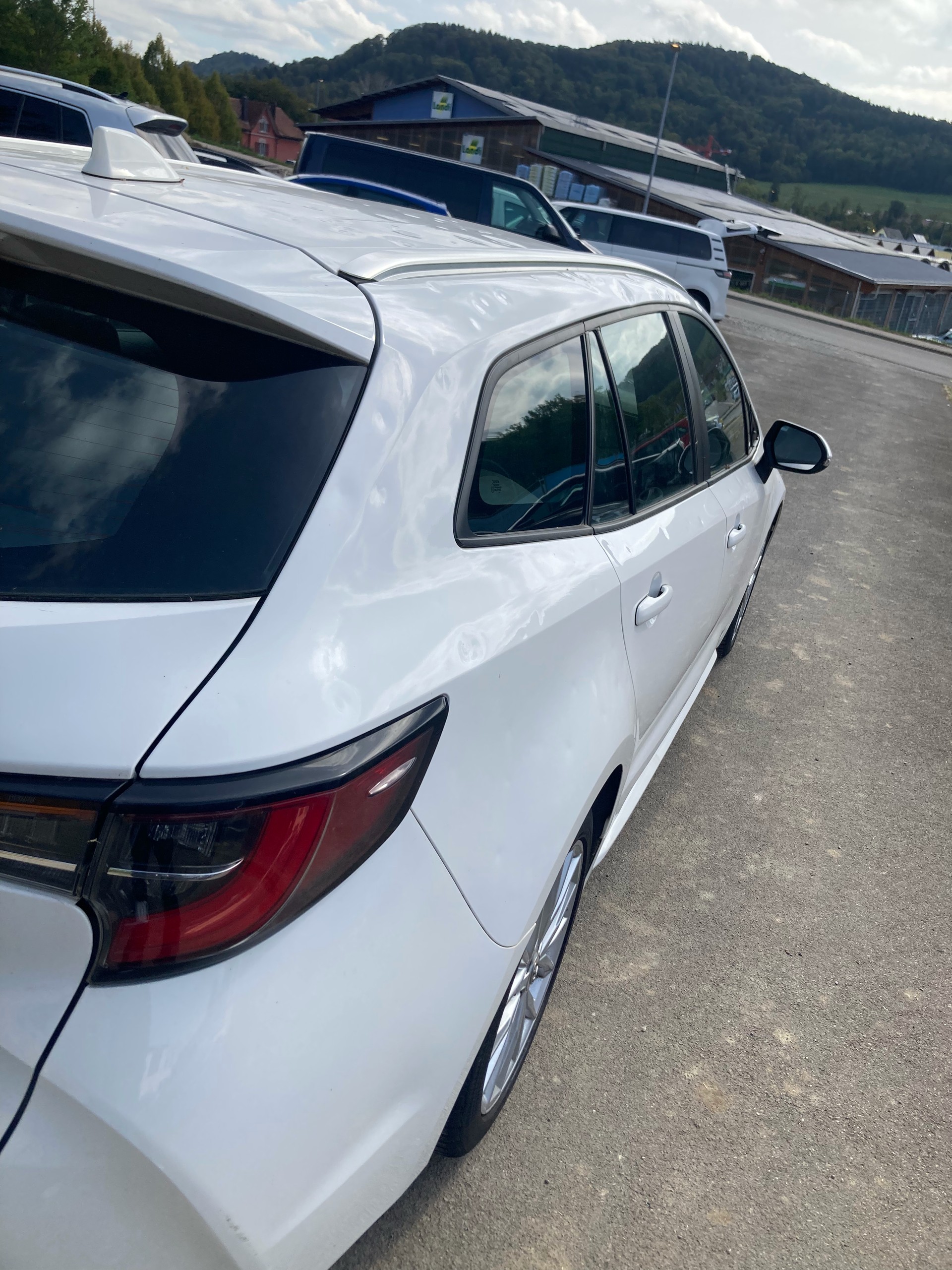 TOYOTA Corolla Touring Sports 1.2 Turbo Comfort-image-9