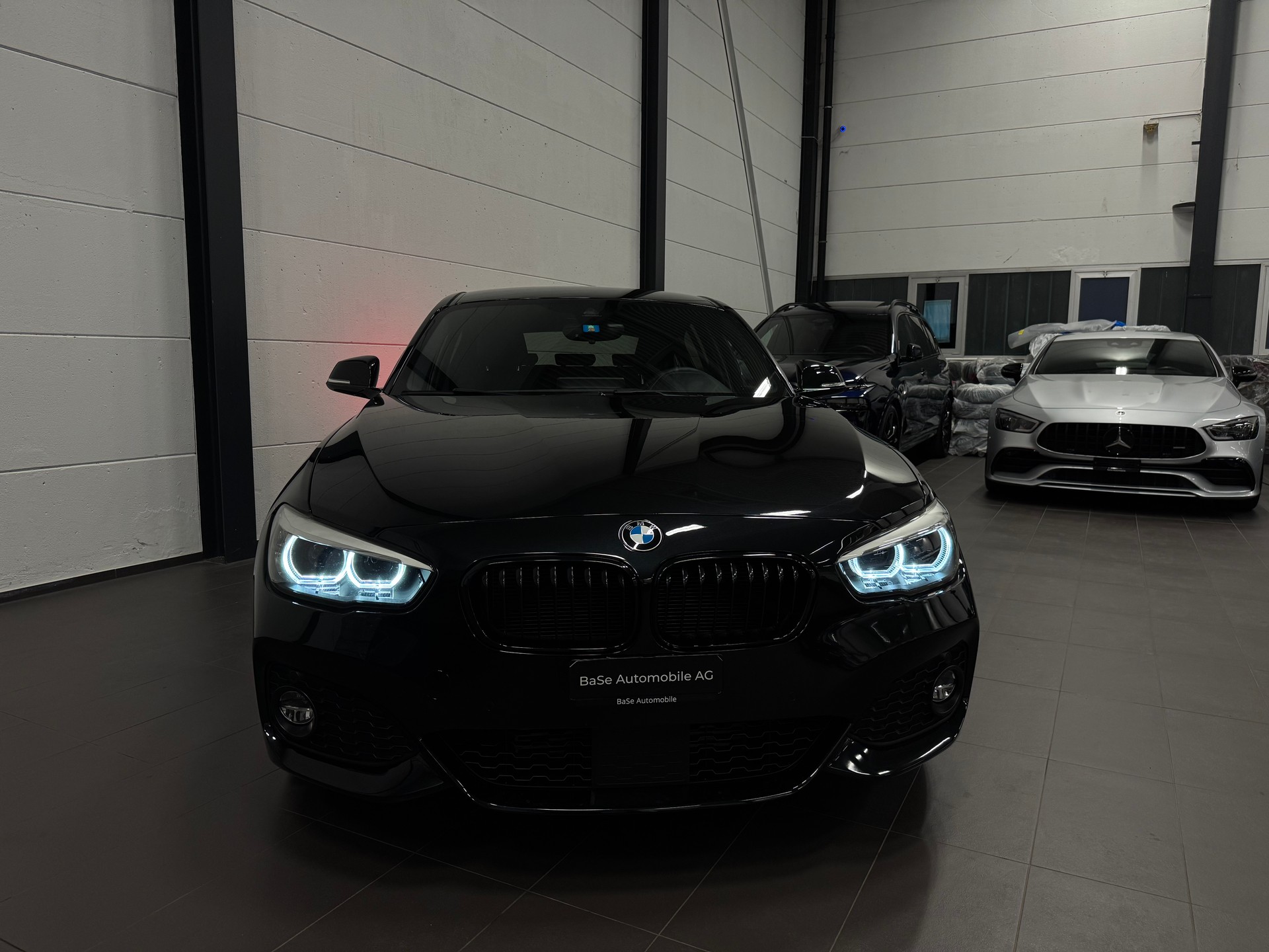 BMW 120d xDrive Edition M Sport Steptronic-image-7