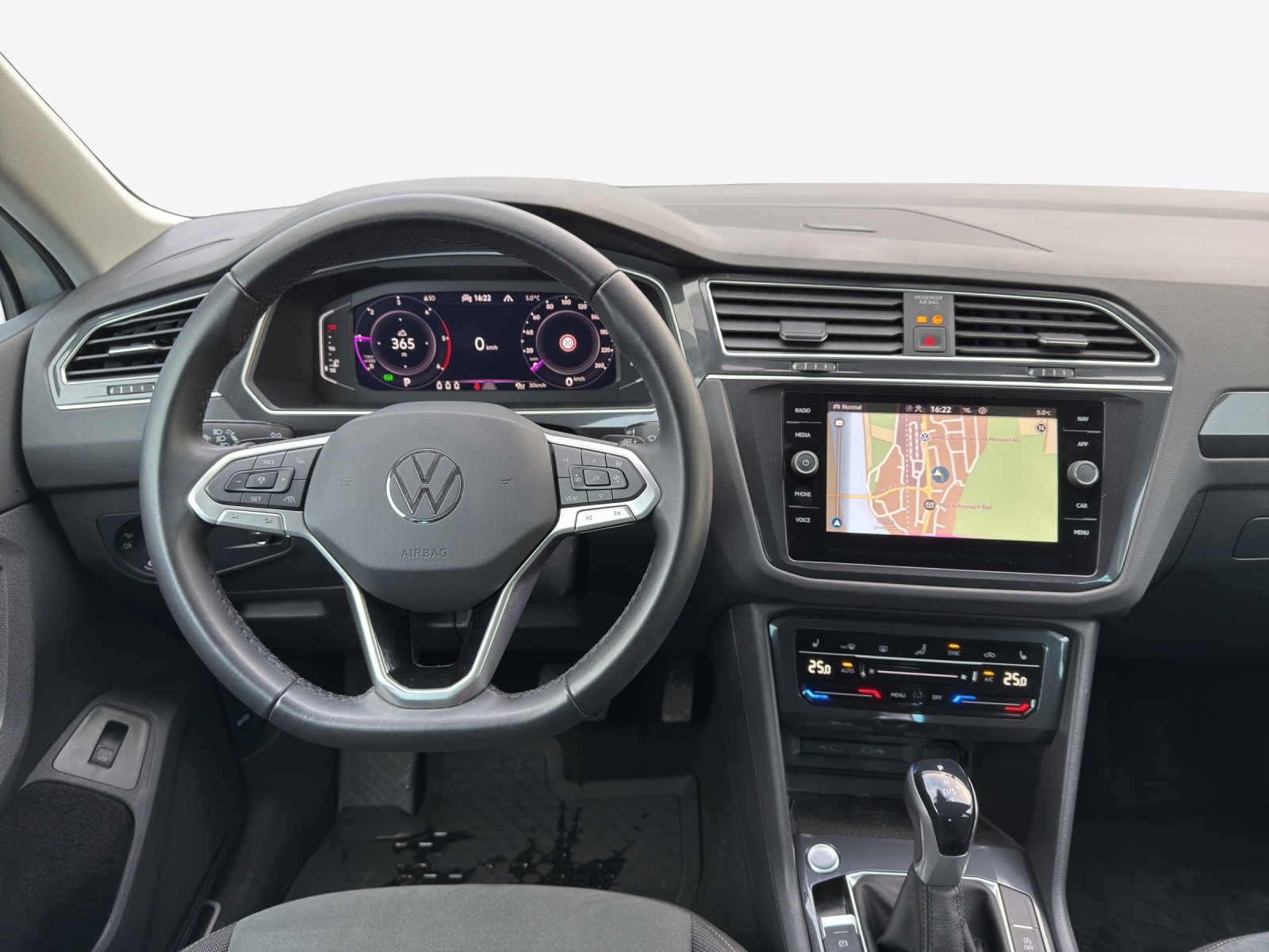 VW Tiguan 2.0 TDI SCR Elegance 4Motion DSG-image-8