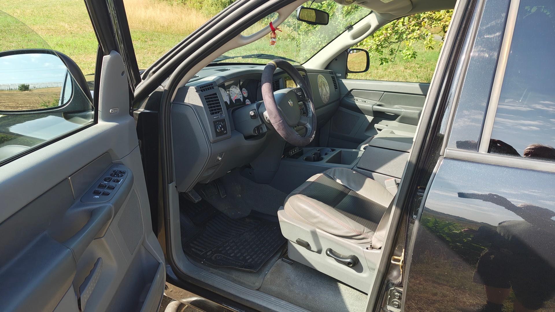 DODGE 1500 SLT QUAD CAB SPORT-image-13