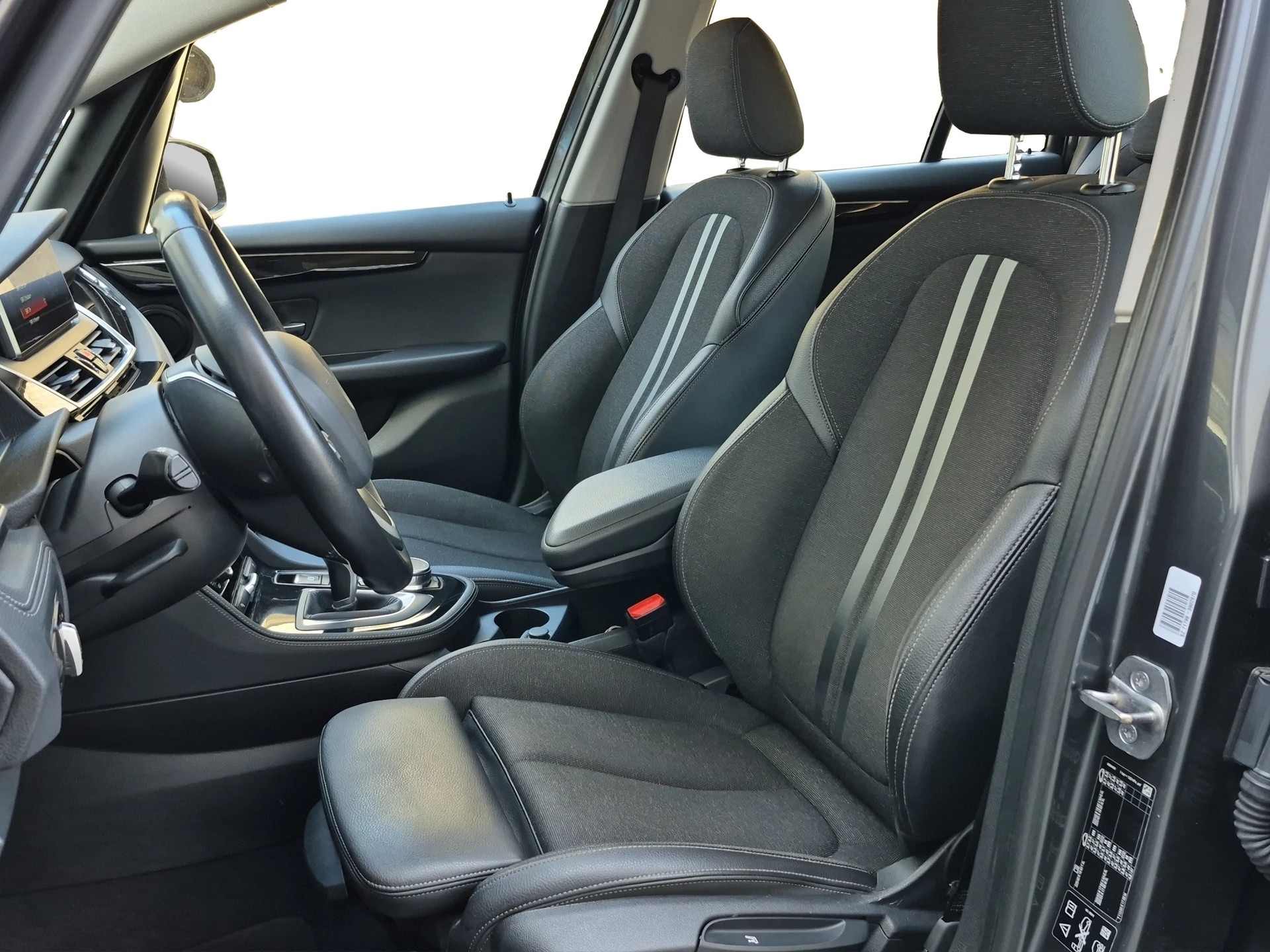 BMW 218d xDrive Gran Tourer Steptronic Sport Line *Anhängerkupplung*-image-9