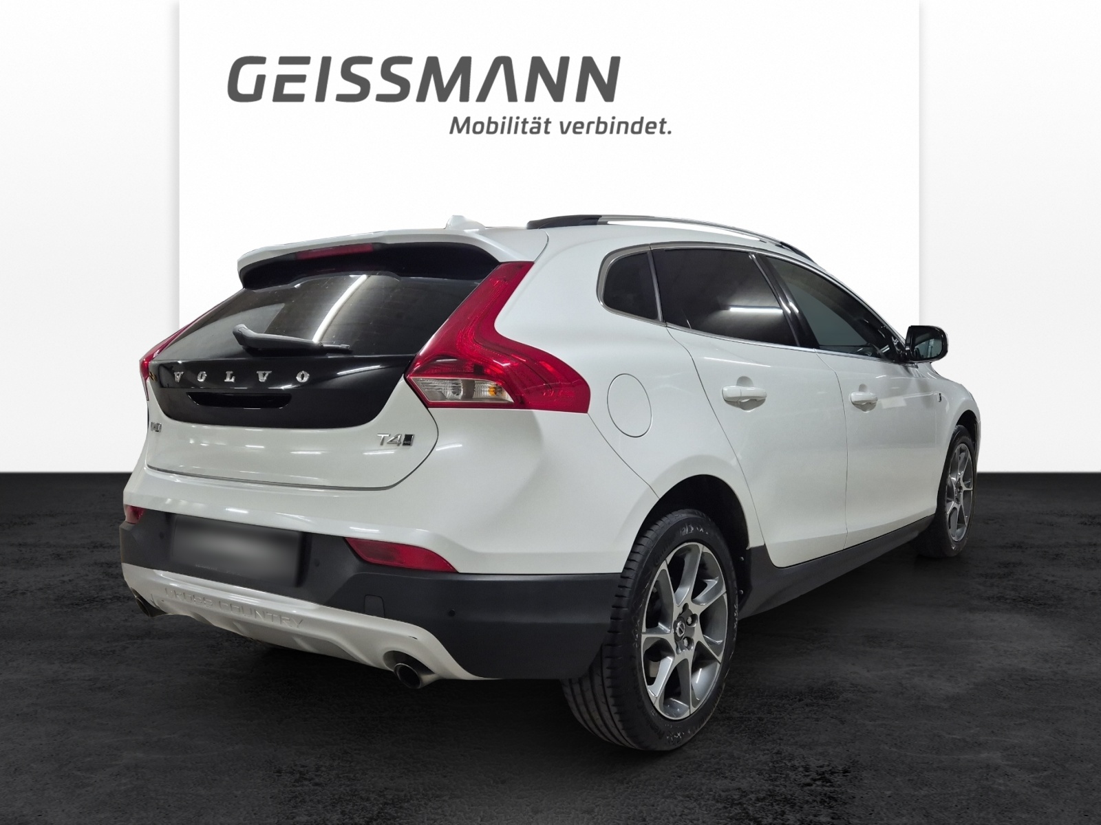 VOLVO V40 CC 2.0 T4 Ocean Race AWD S/S-image-4